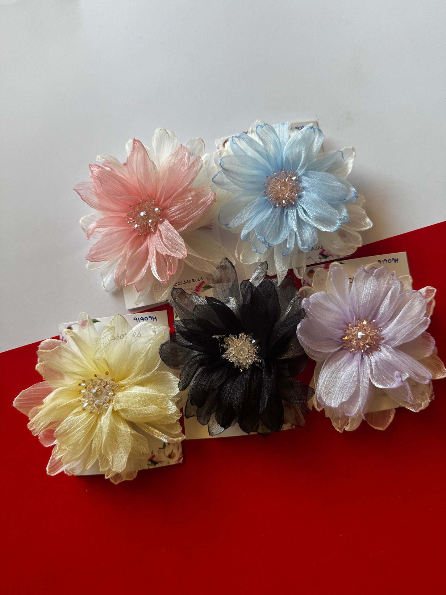 Organza petals jumbo clip