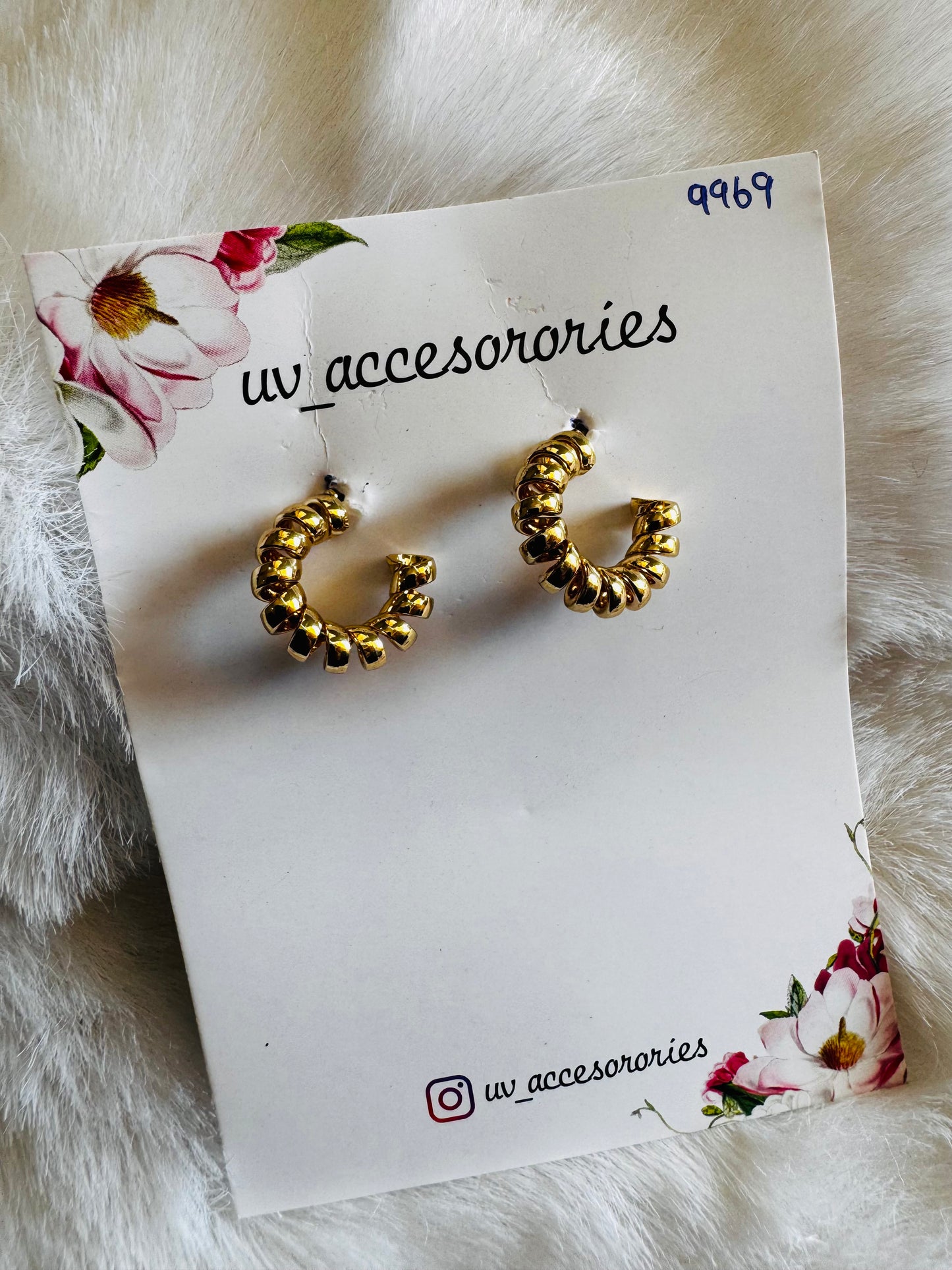 Gold mini hoops
