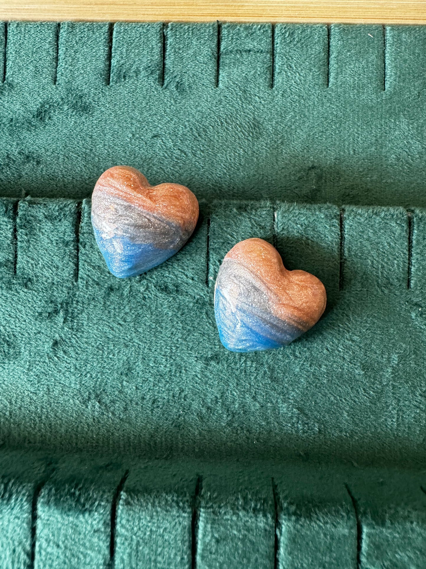 Galaxy heart studs
