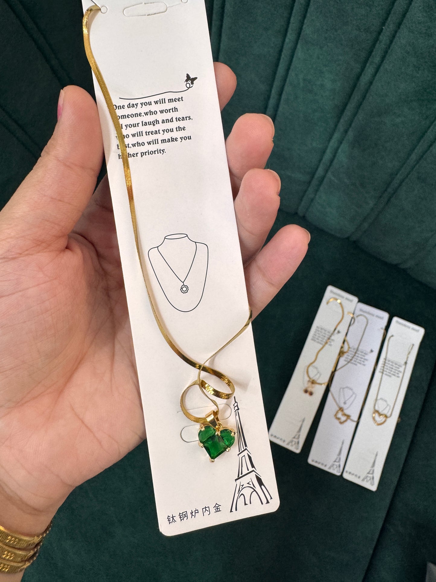 Emerald heart chain