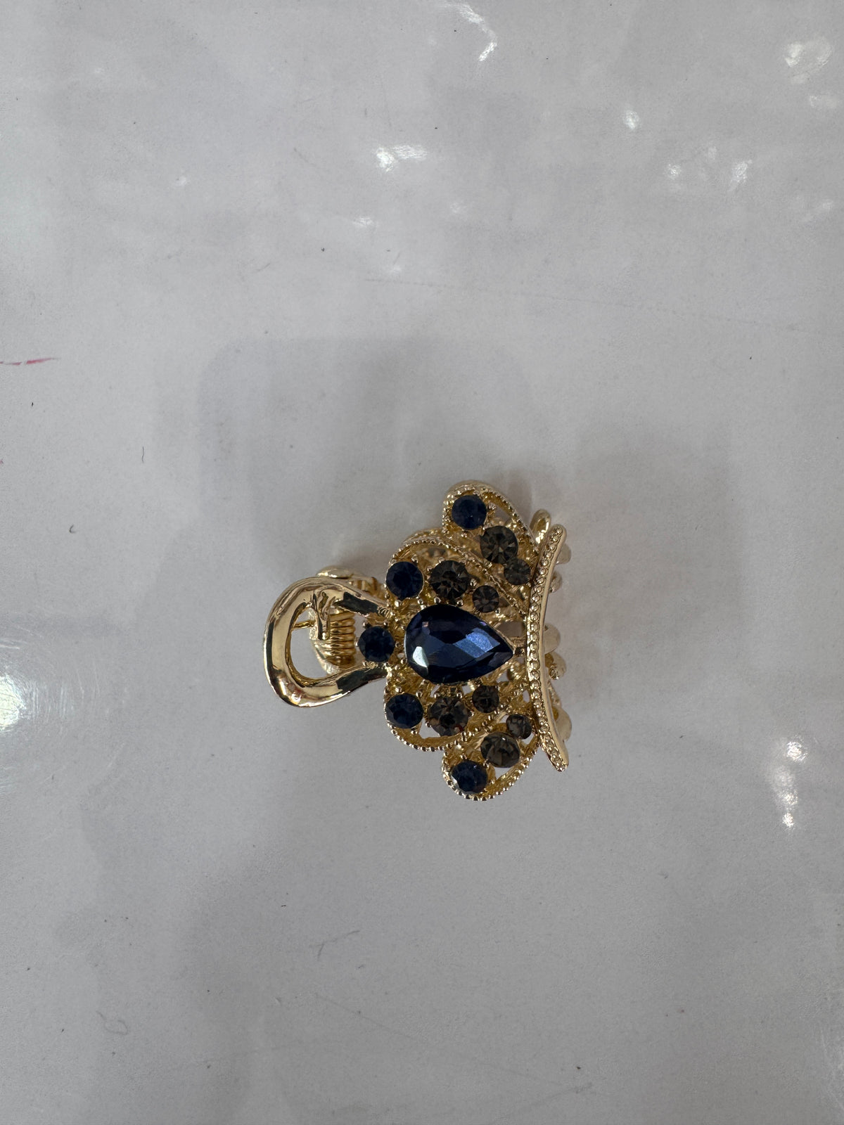 Mini hair claw clip