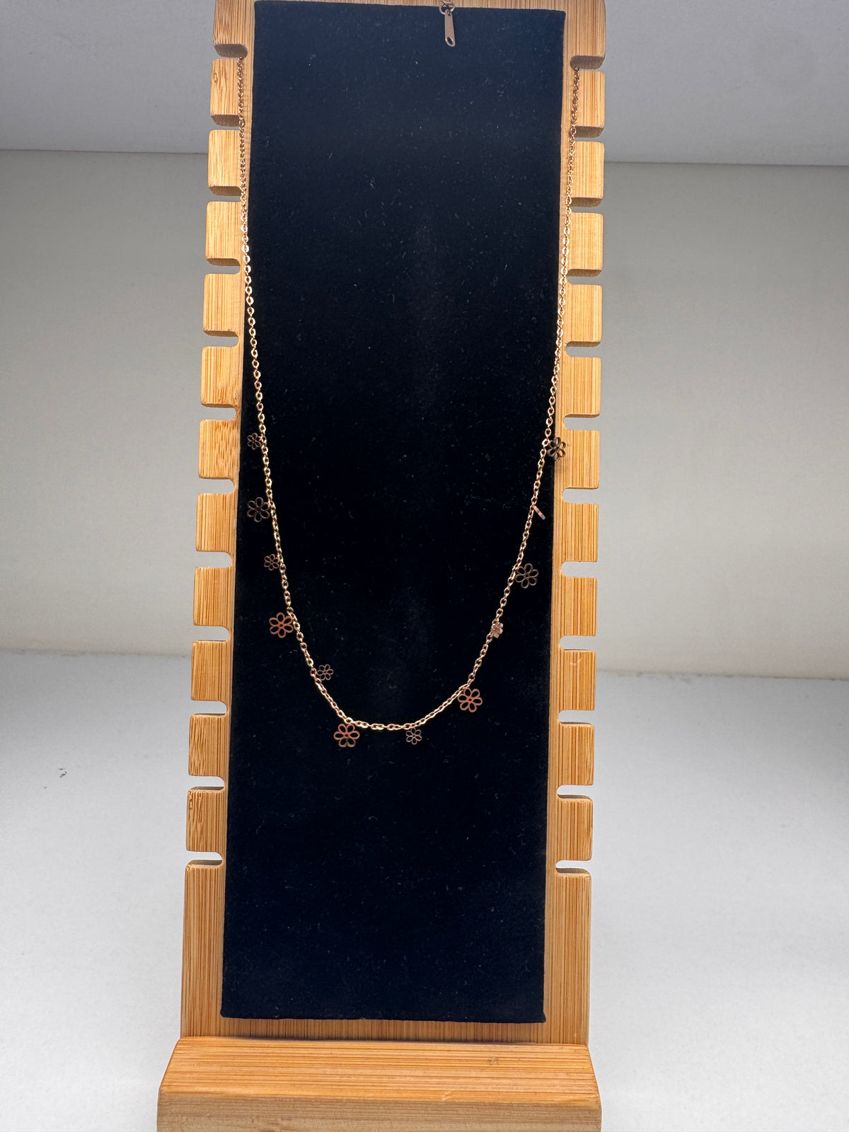Multi-flower charm necklace