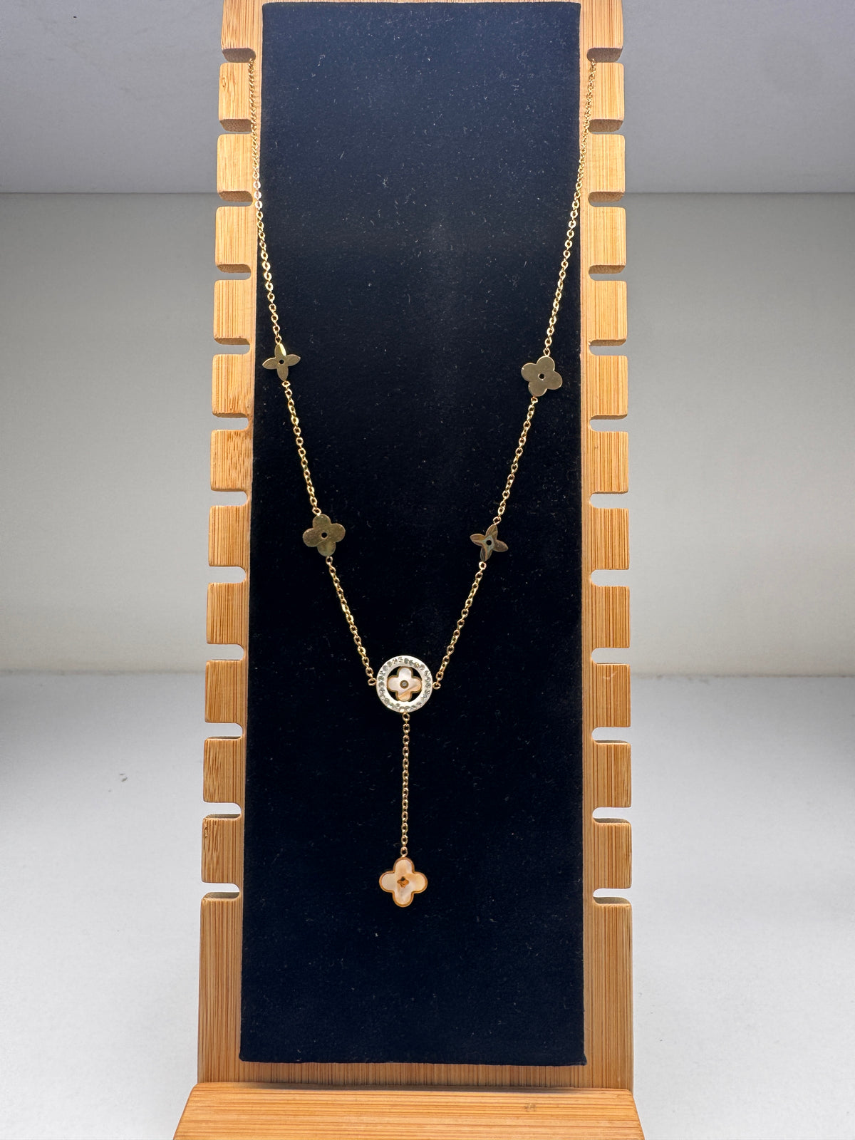 Y-necklace chain