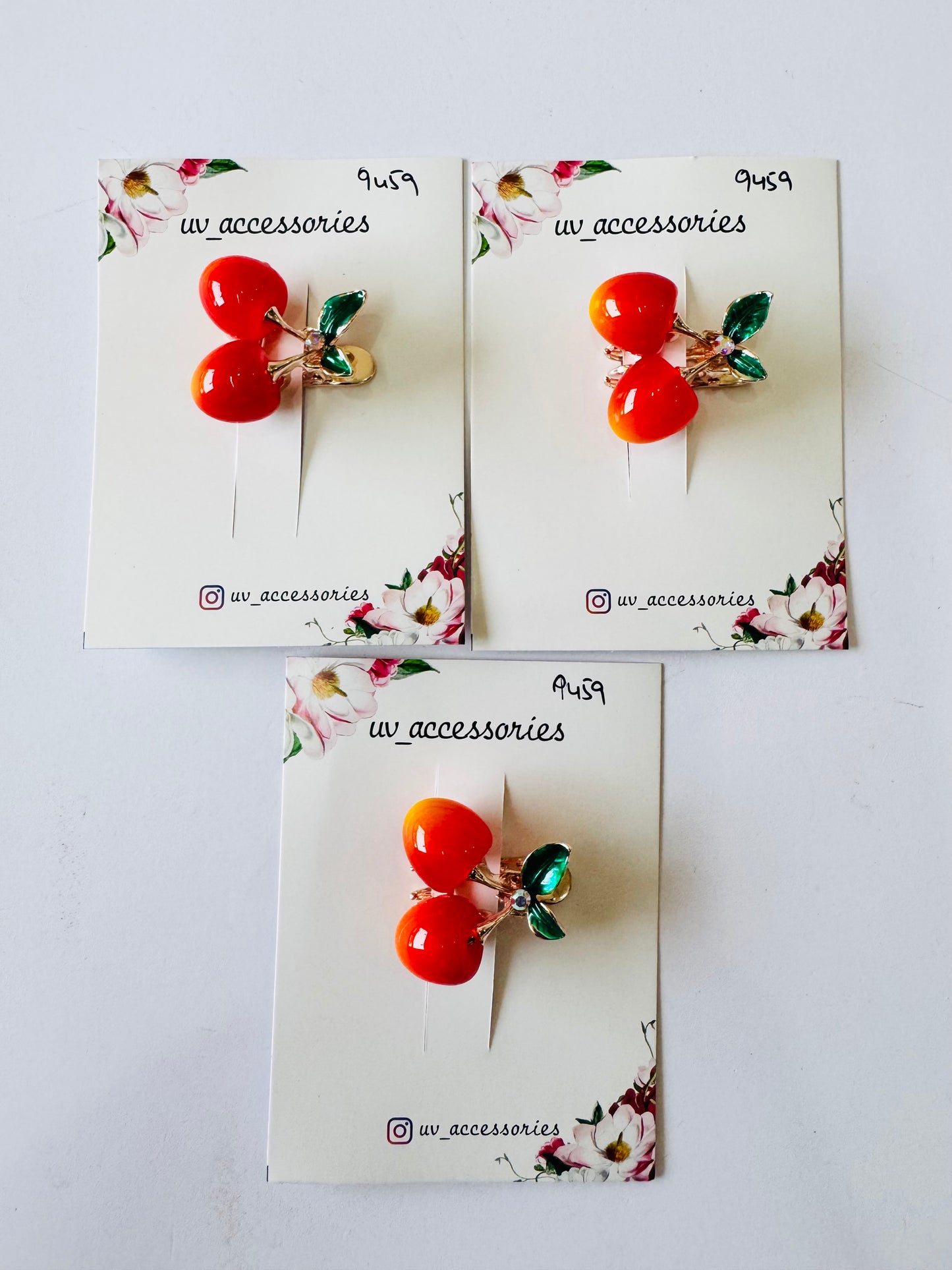 Cherry side claws