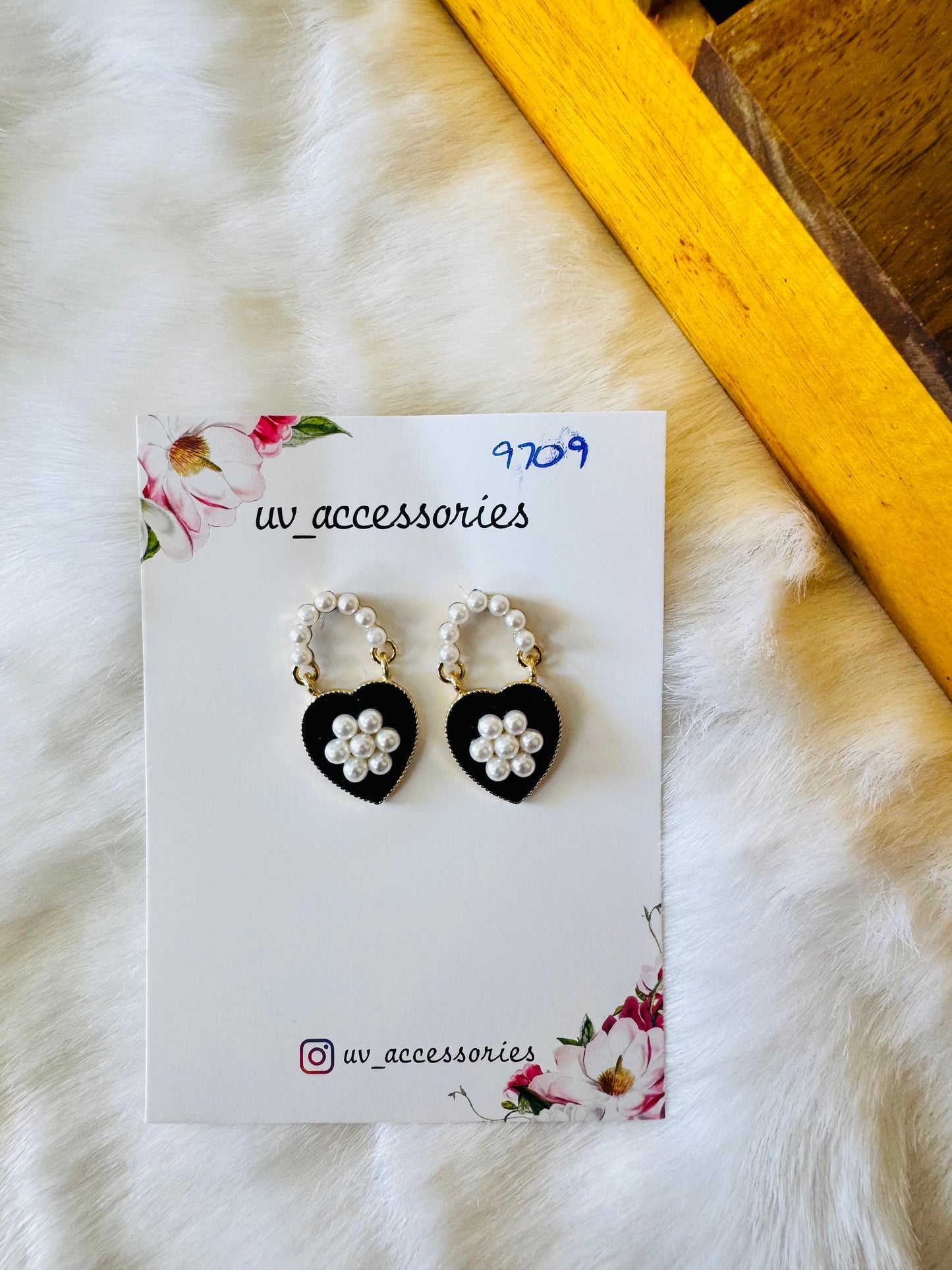 Heart studs