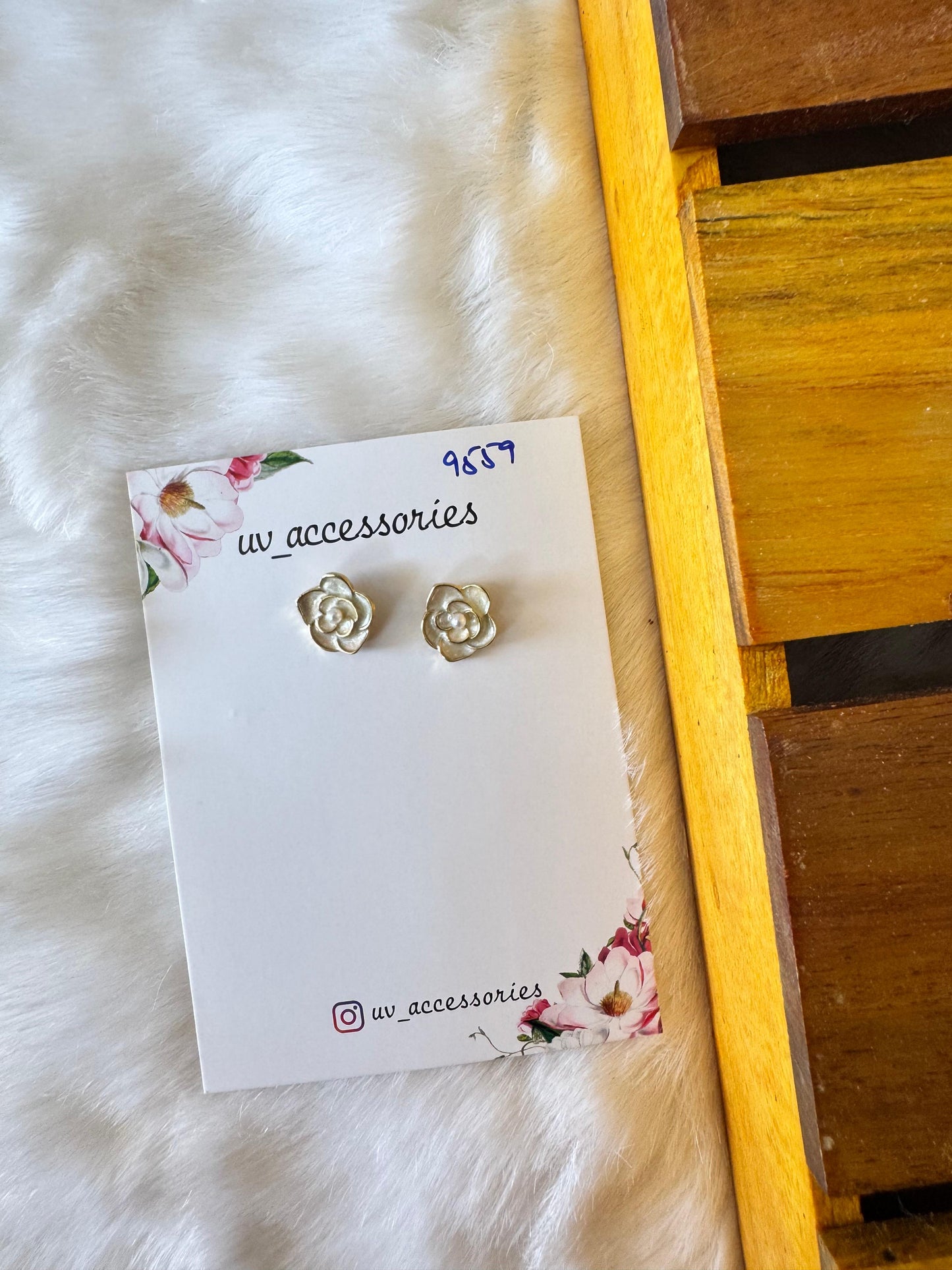Flower back studs