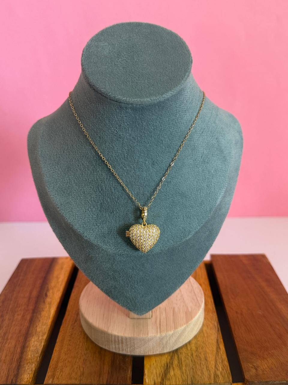 Stone heart openable charm chain