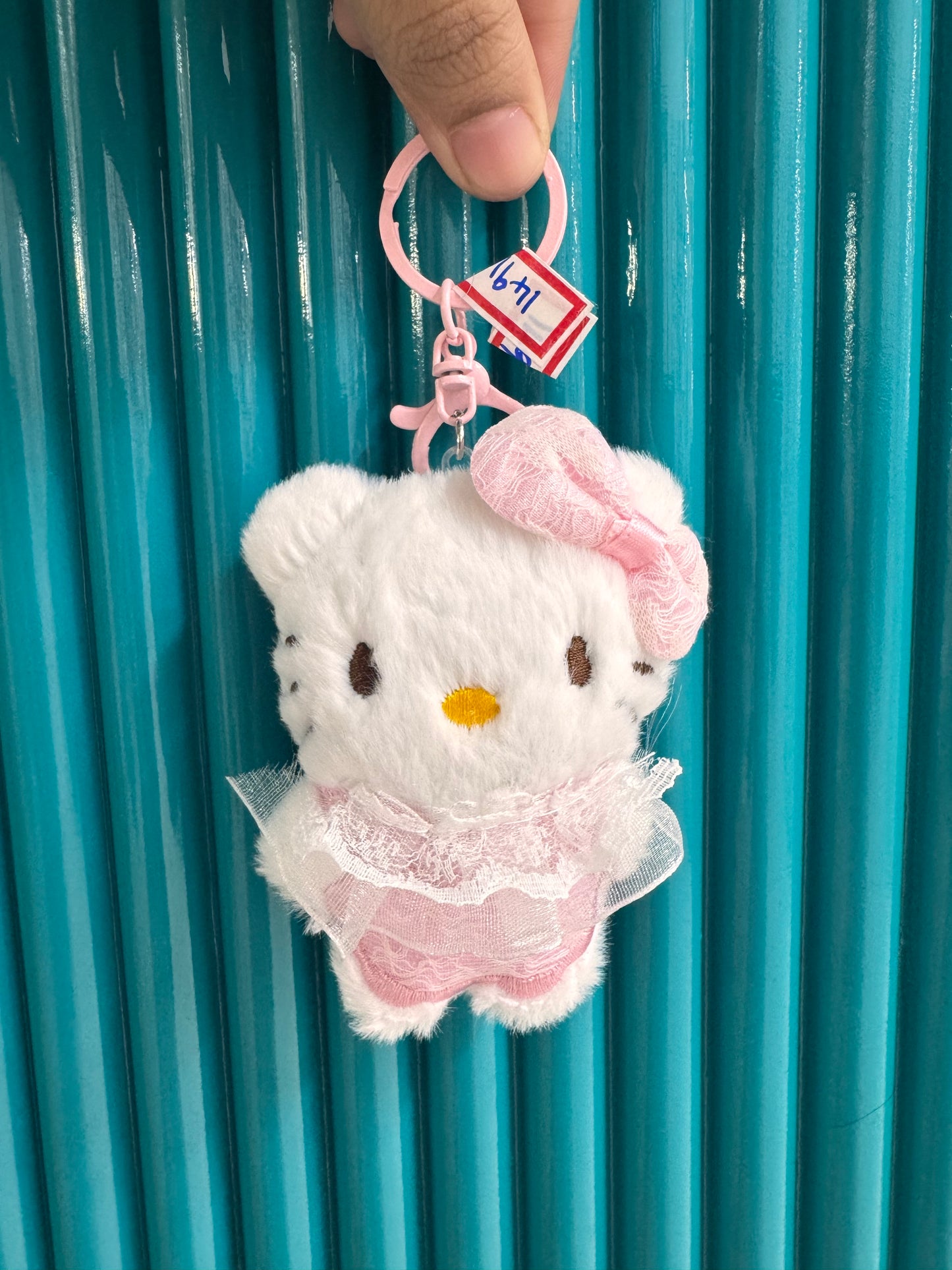 Hello kitty keychain