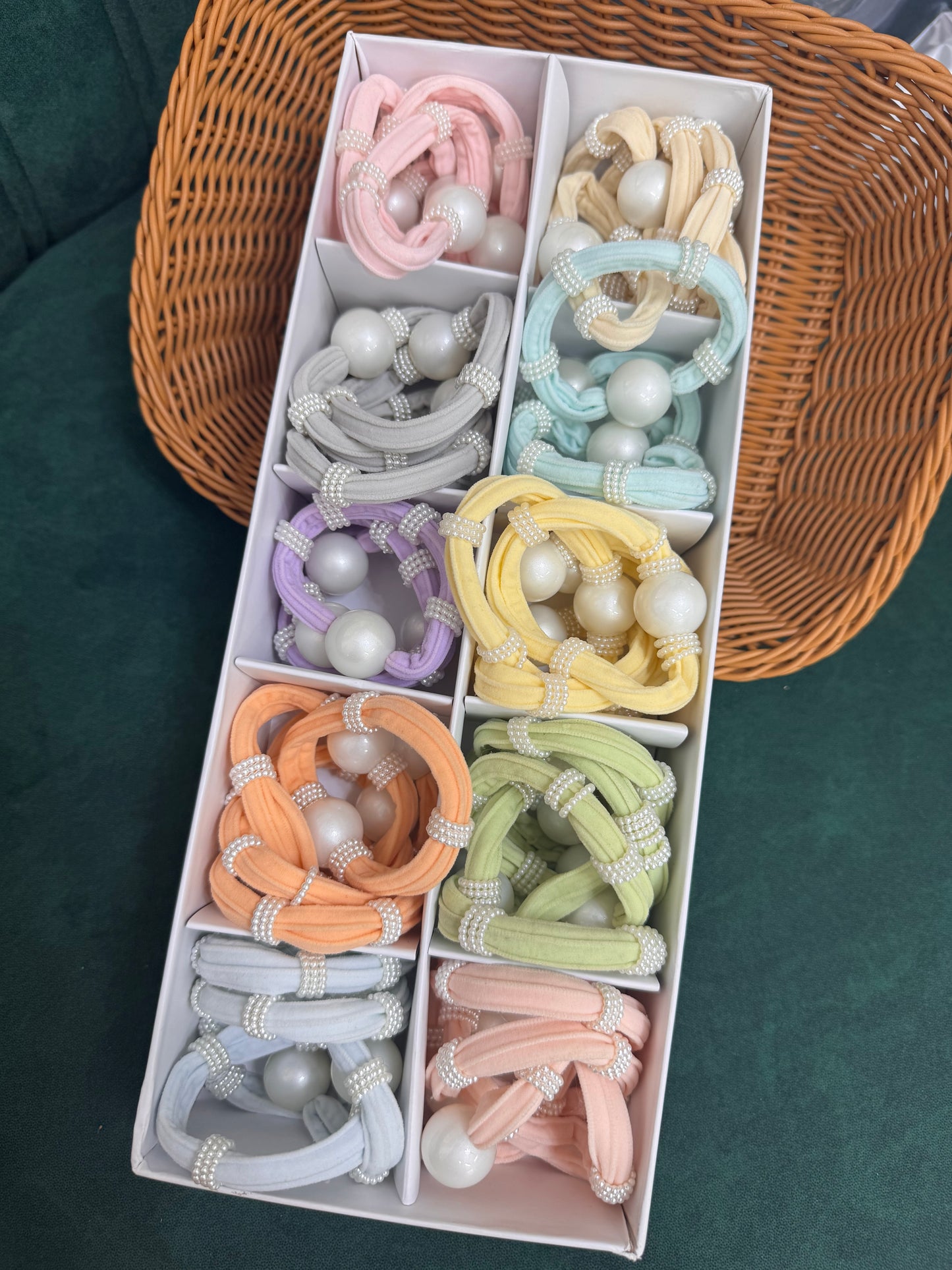 Pastel pearl bands