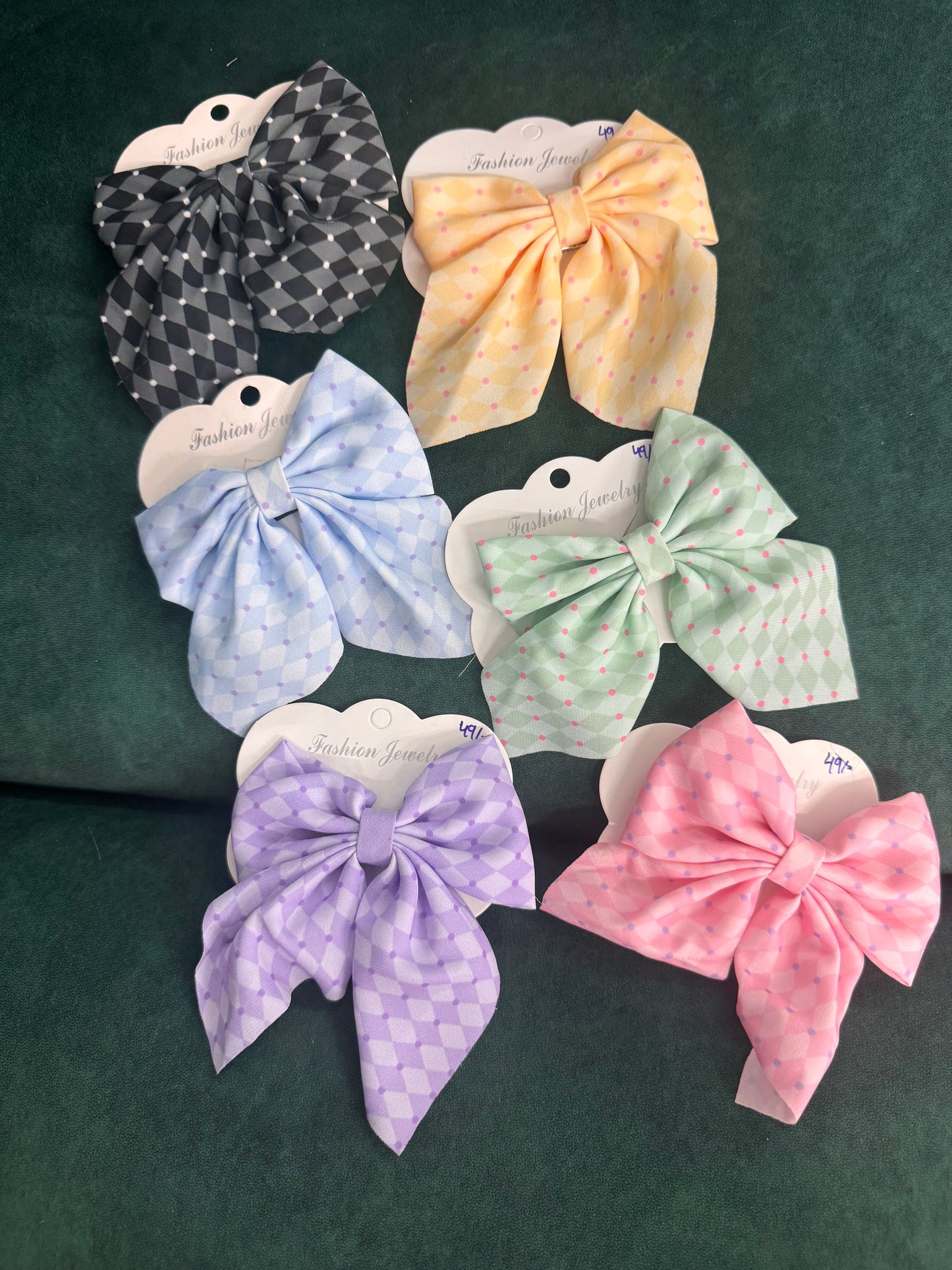 Checks bows