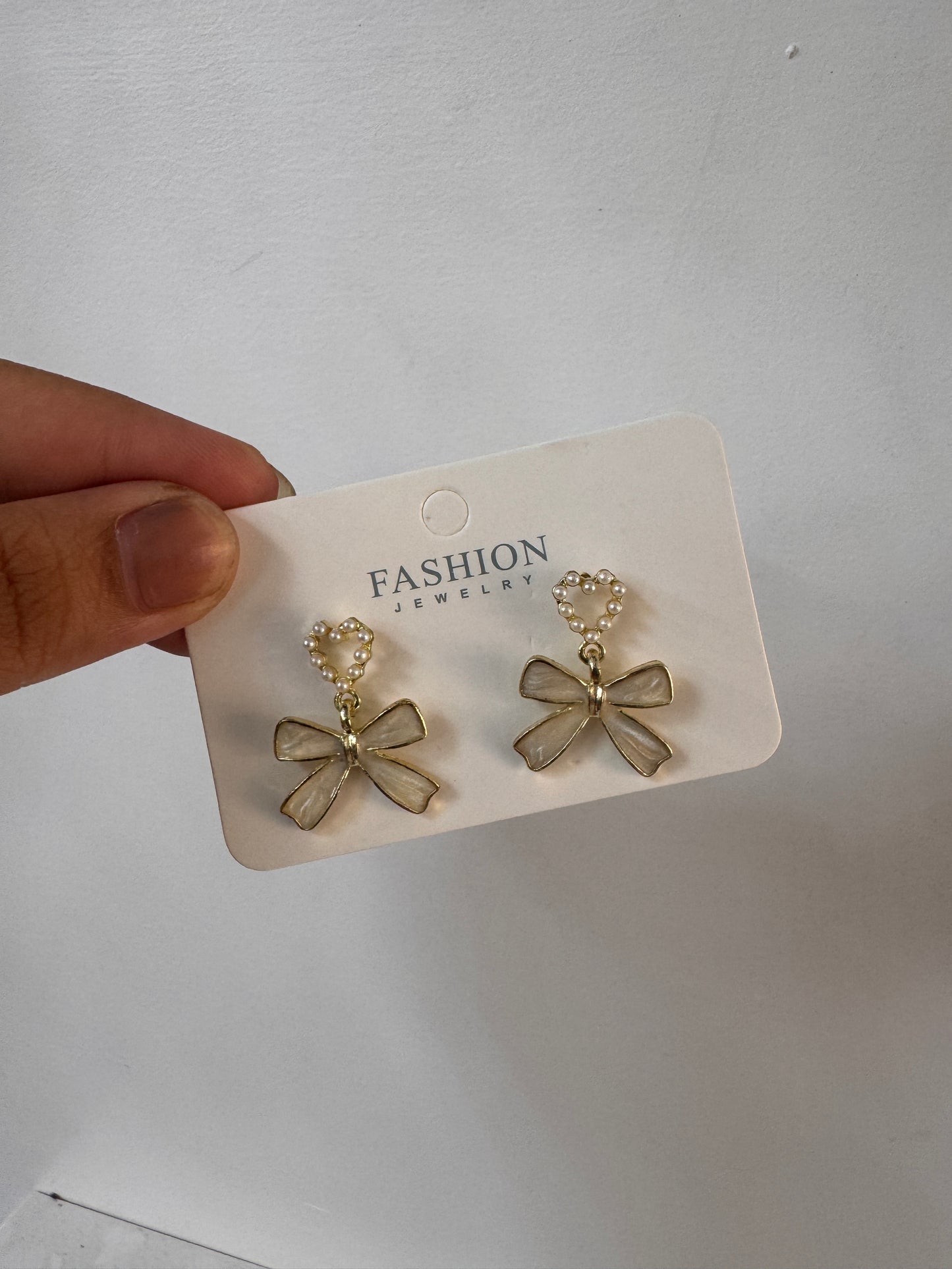 Heart bow earrings