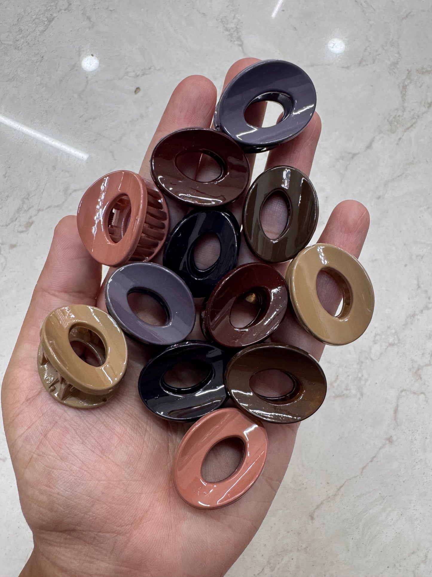 Oval claws medium