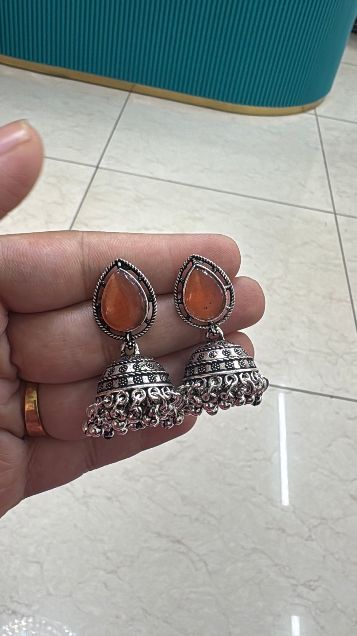 Kundan jhumkas