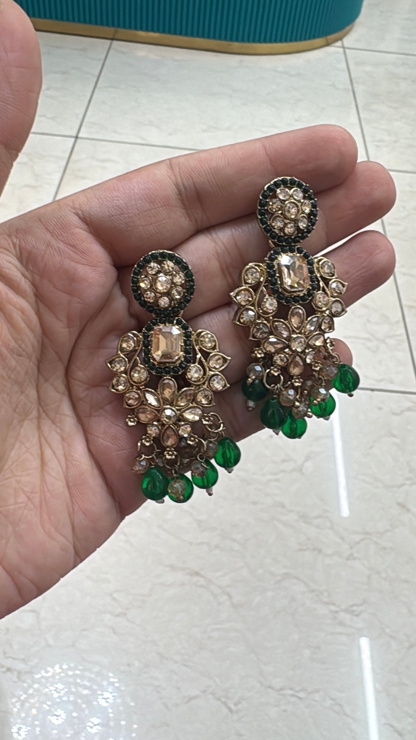 Gold kundan earrings