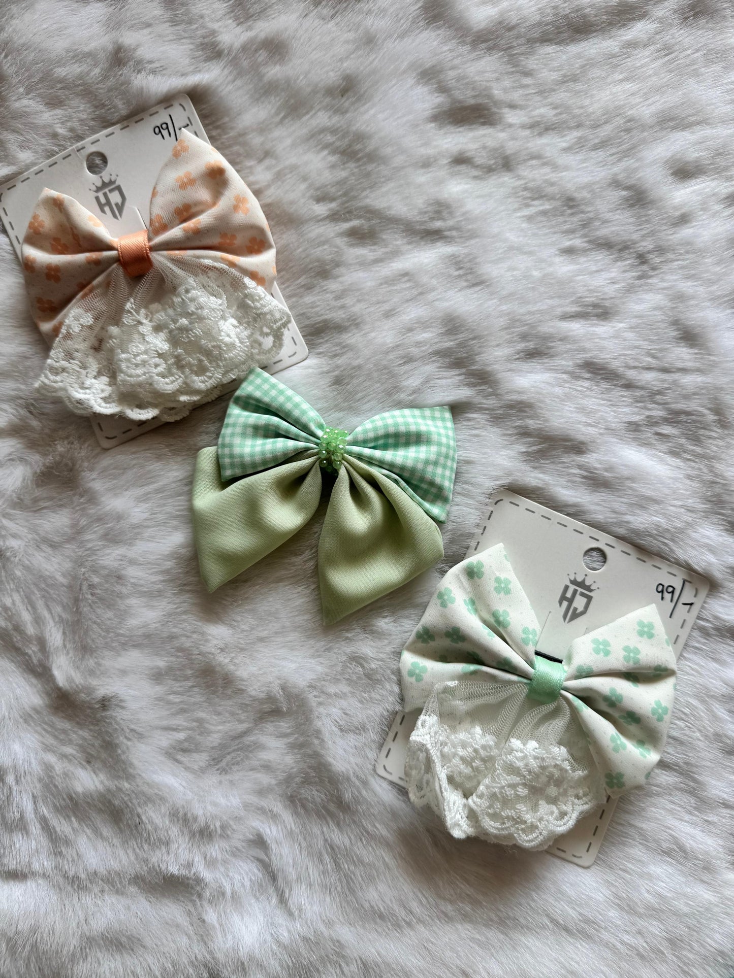 Bow clips