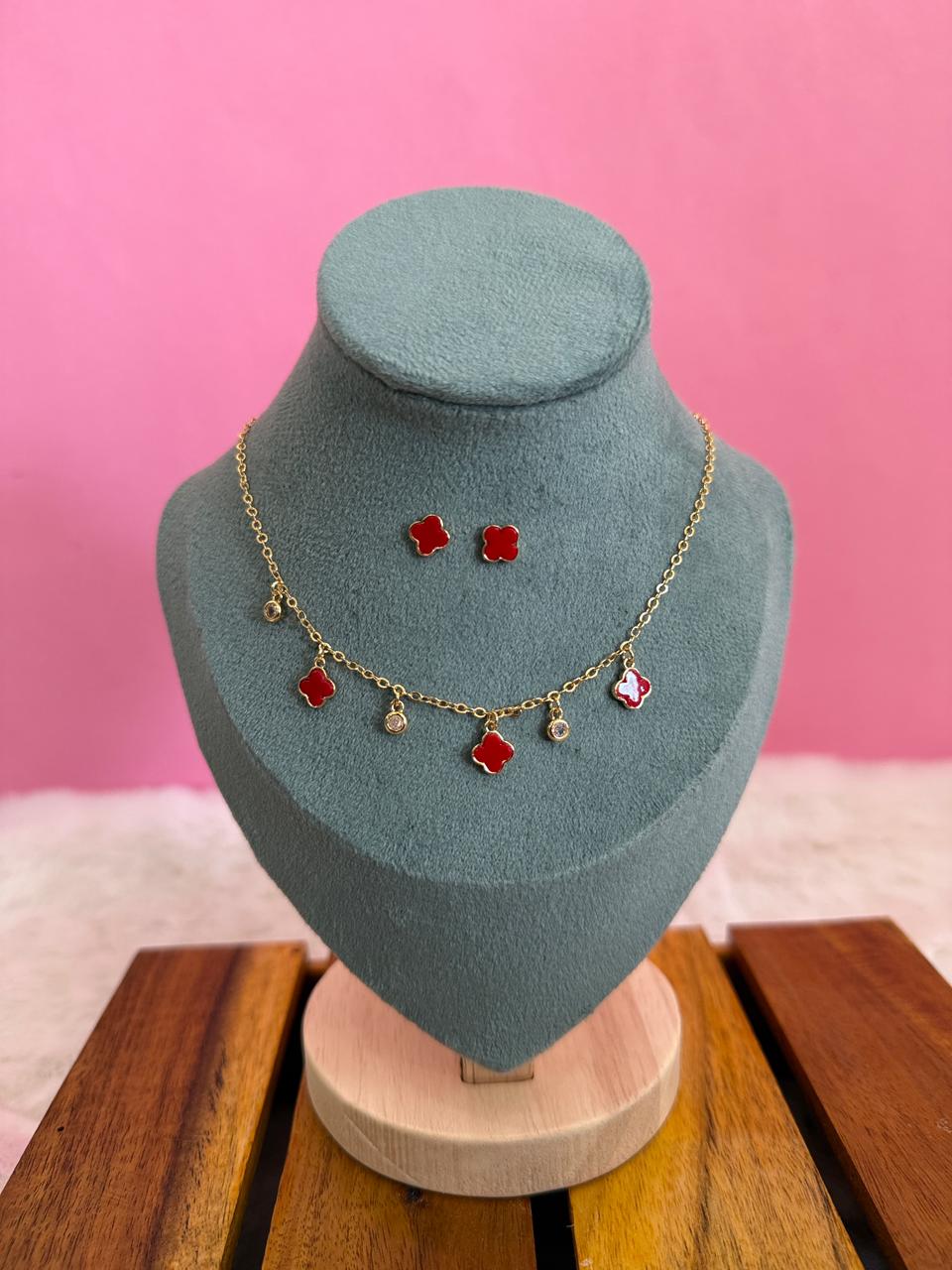 Red clove 18k chain set