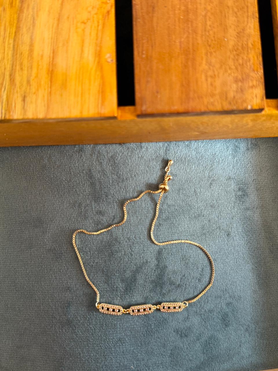 Stone adjustable bracelet