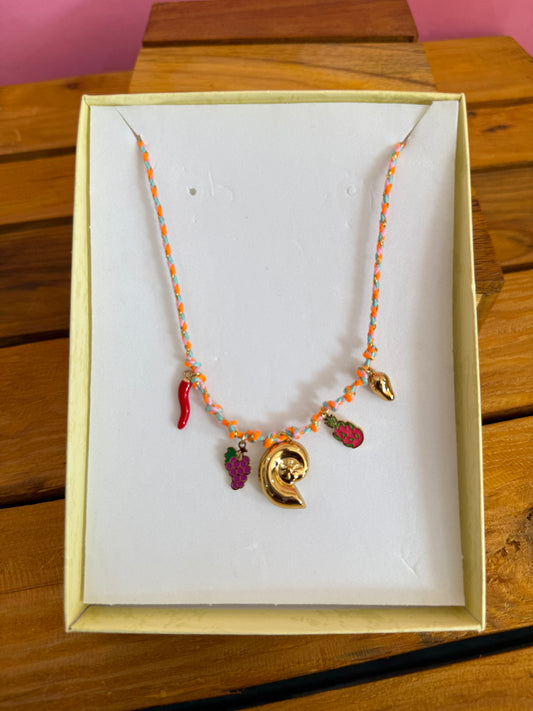 Charm thread chain shell