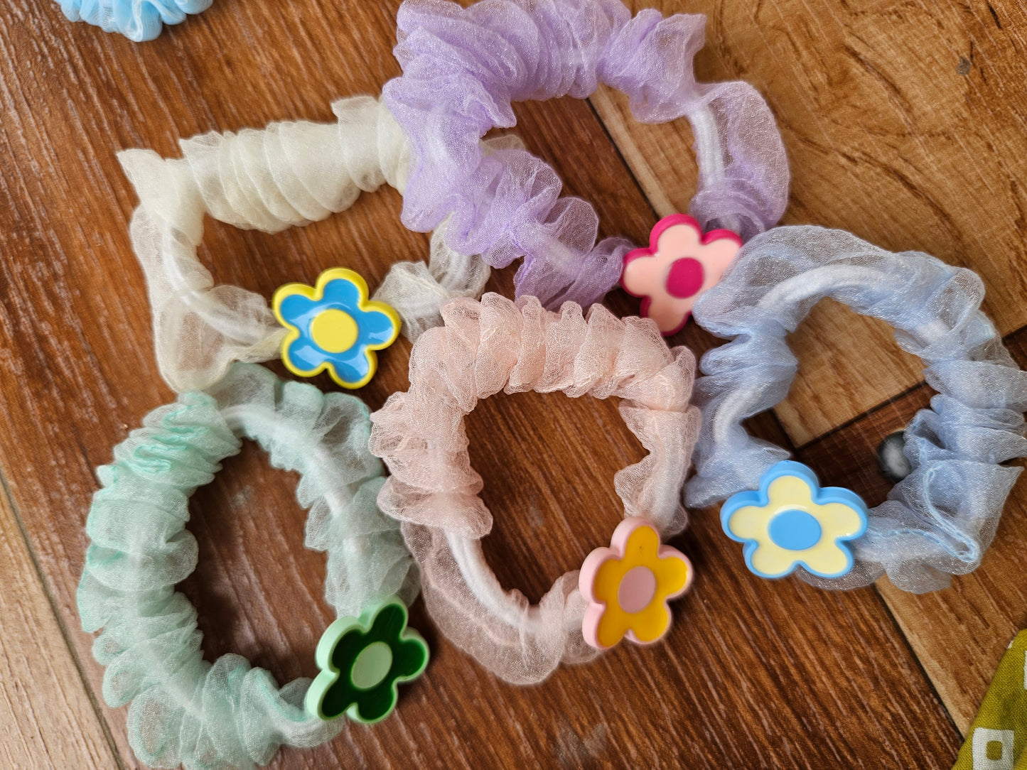 Flower organza scrunchies