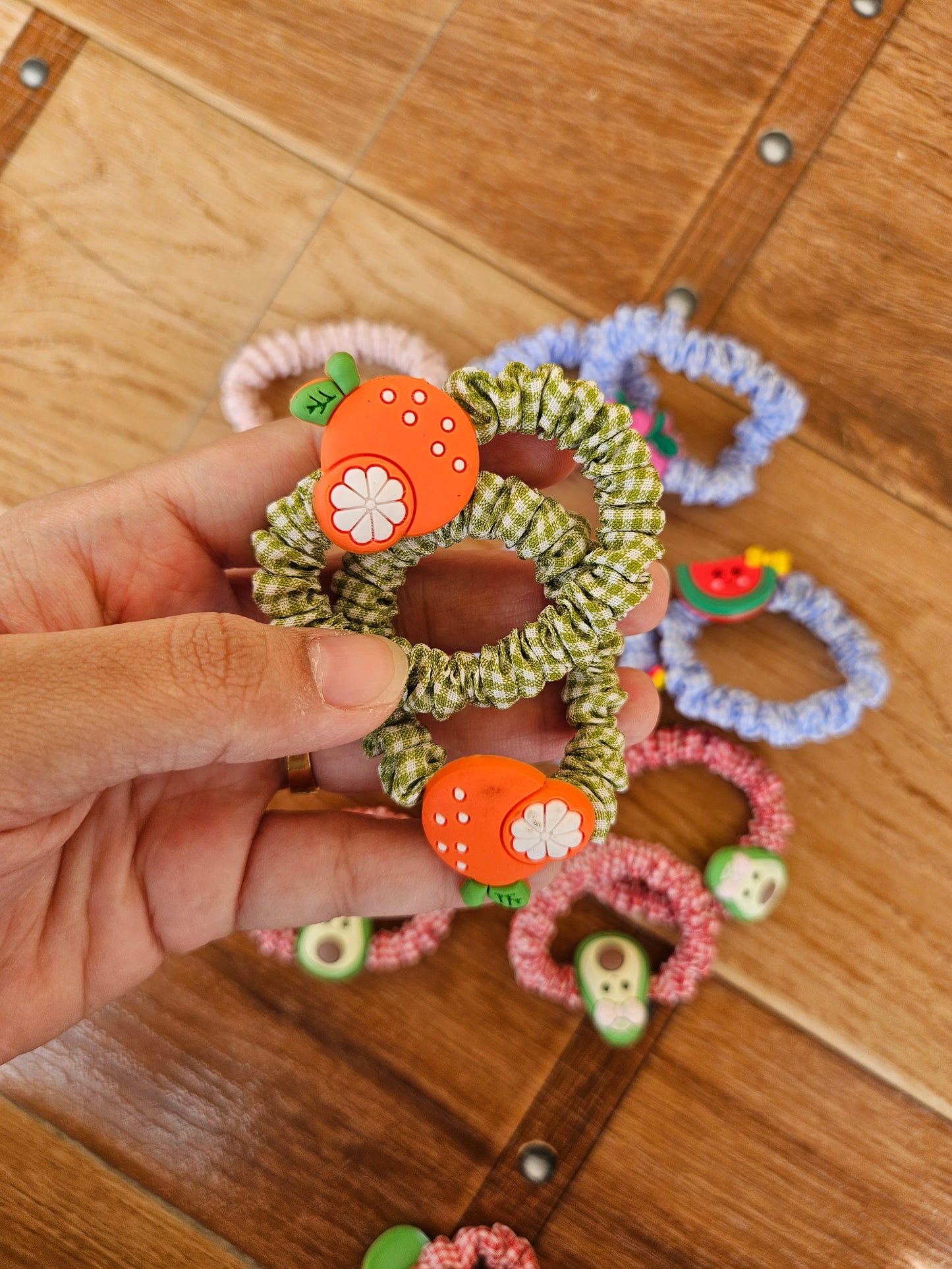 Fruit scrunchies