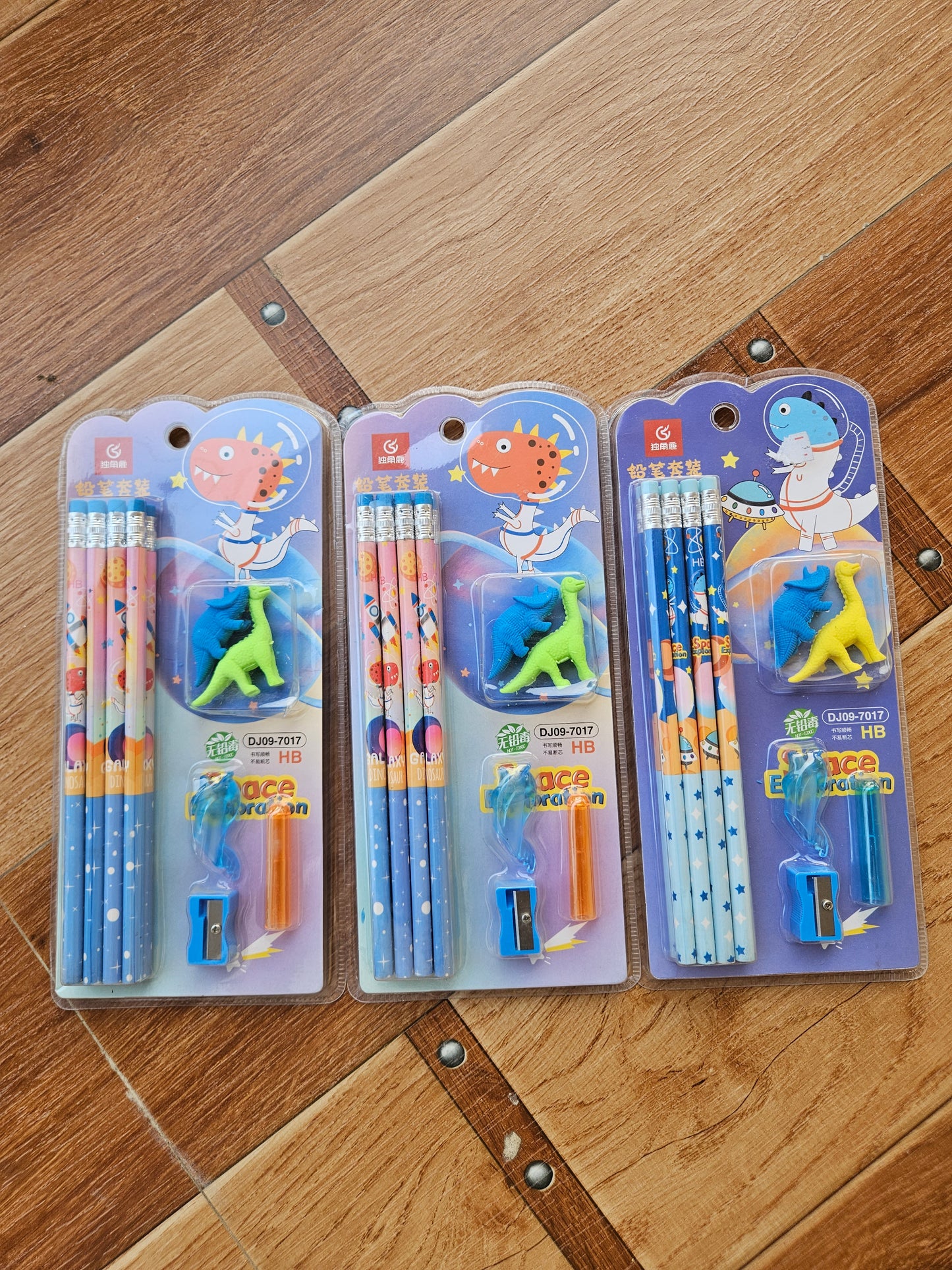 Dino stationery sets