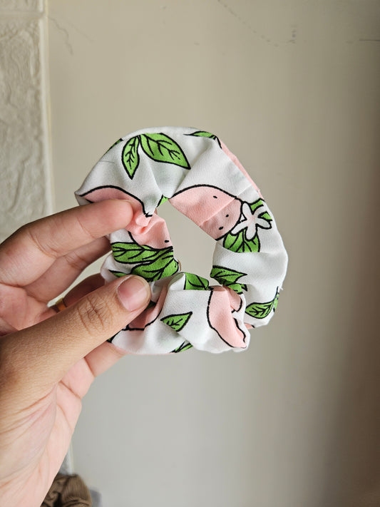 Jumbo silk scrunchie