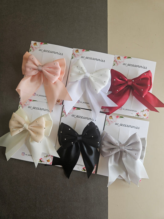 Double bow clips
