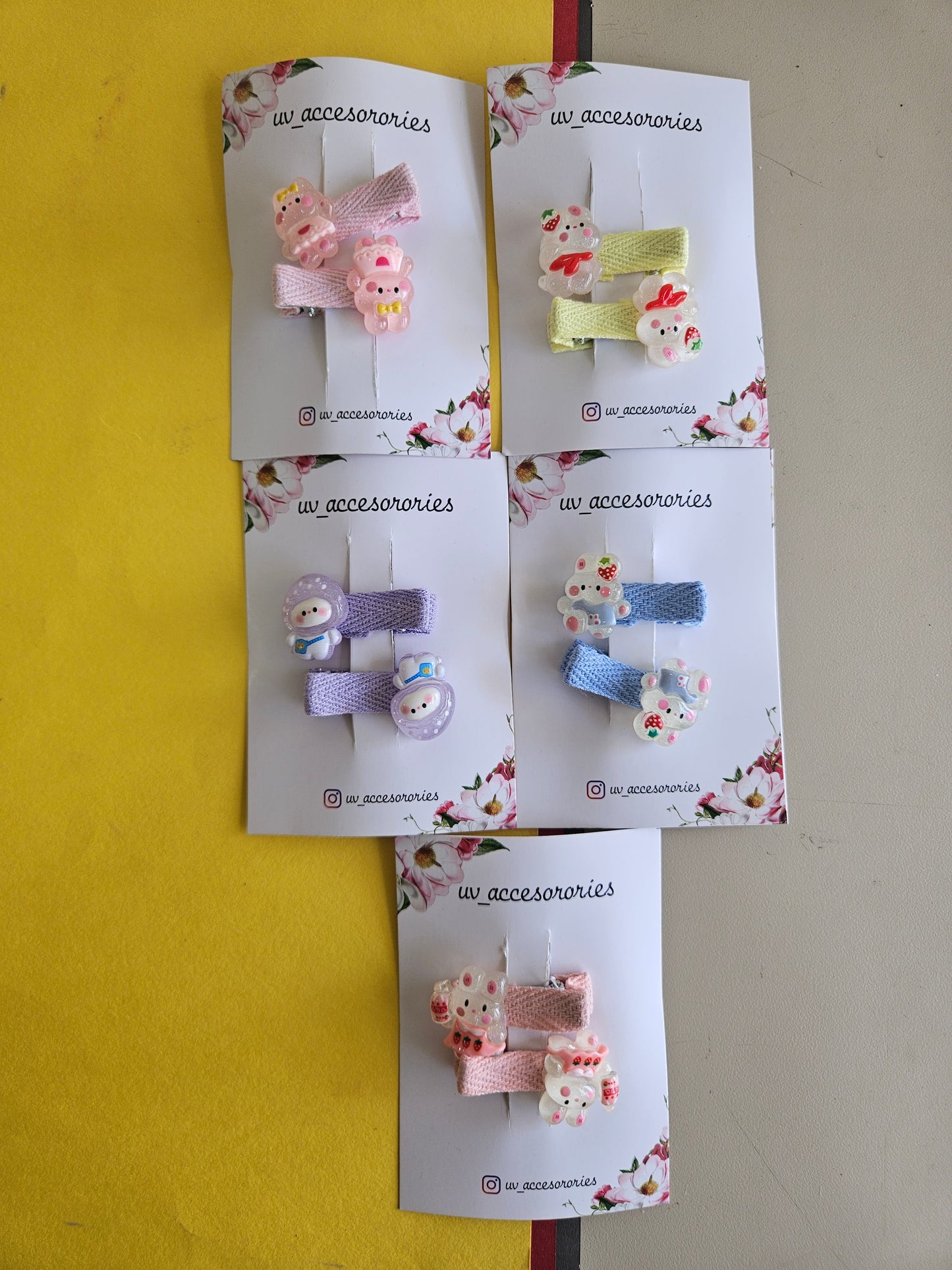 Cartoon glass clips