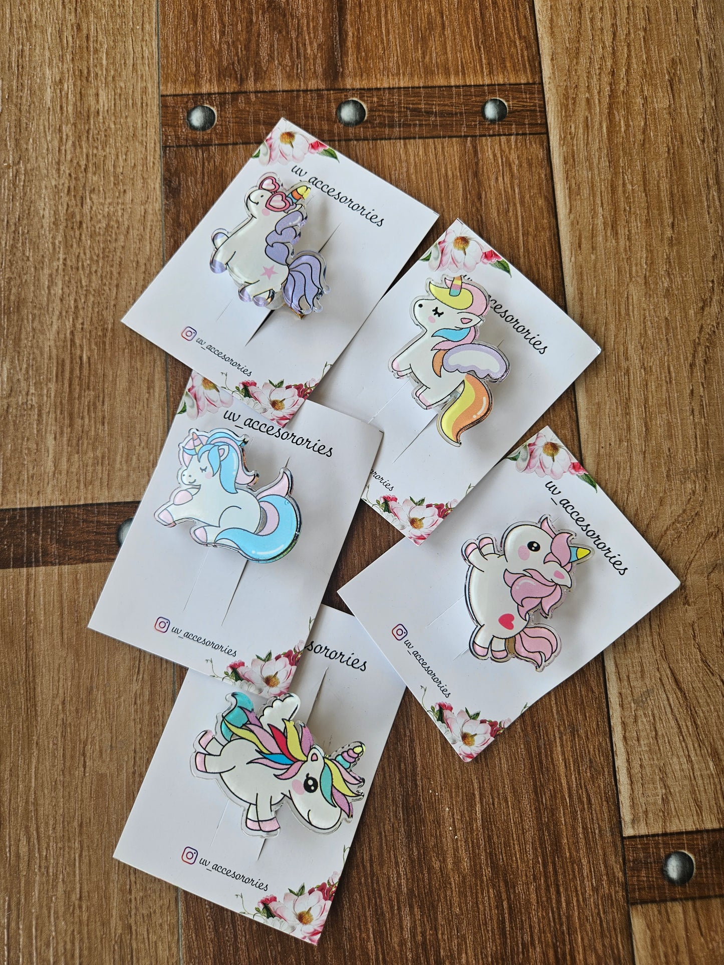 Unicorn lighting clips