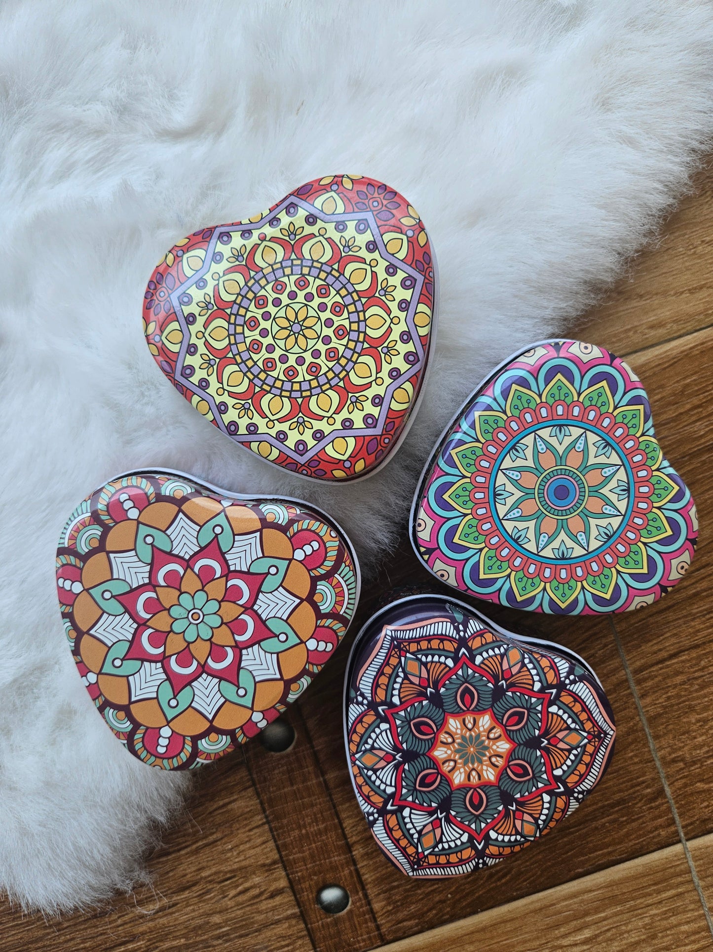 Heart tin box