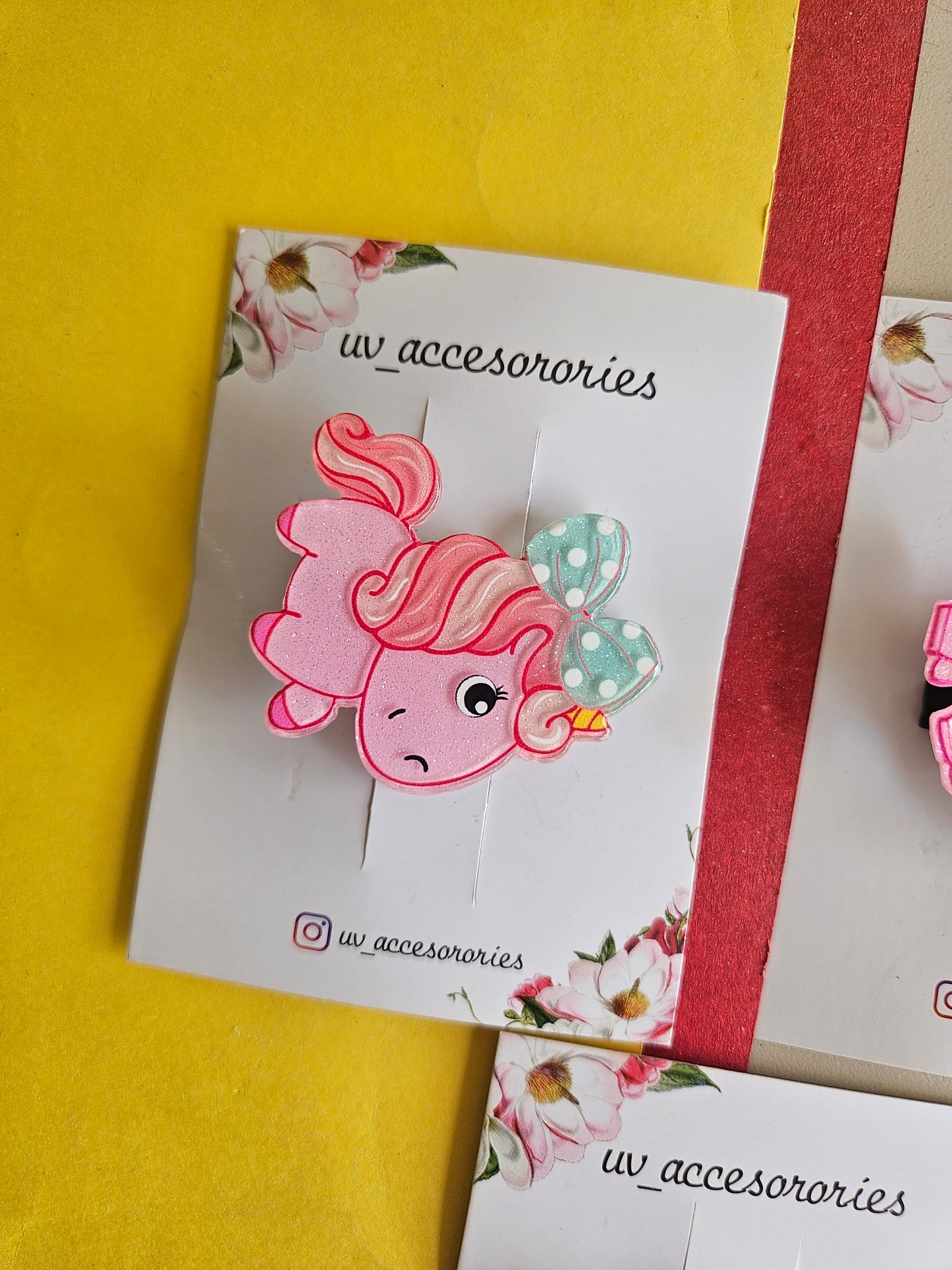 Unicorn gloss clips