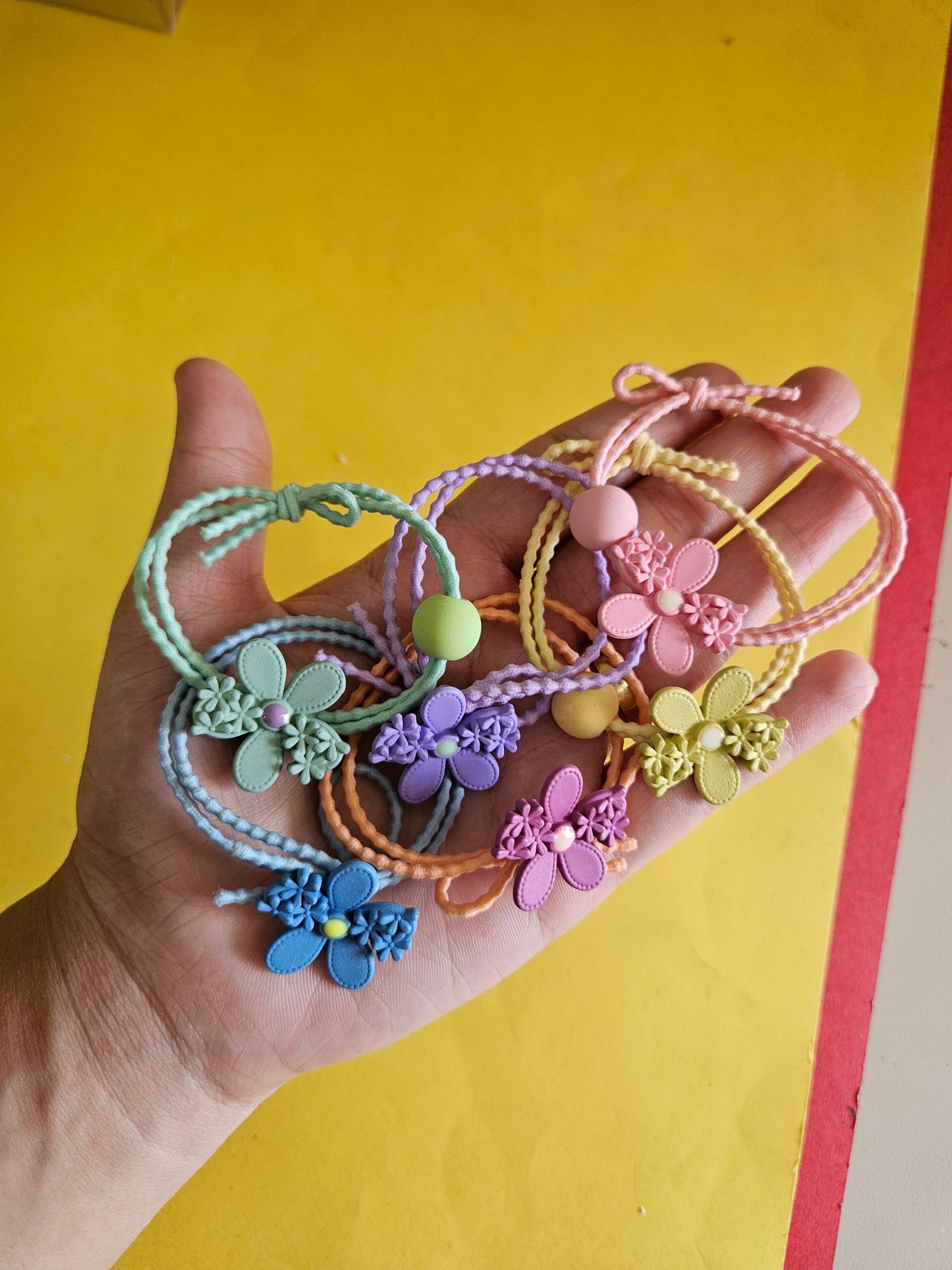 Flower cartoon hairties