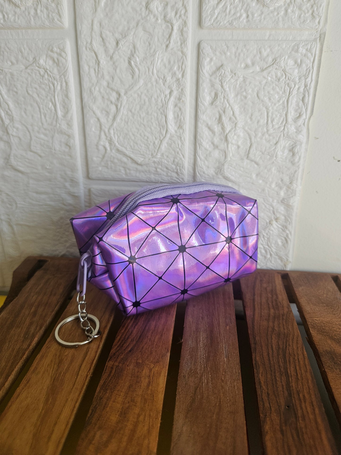 Holographic multipurpose pouch