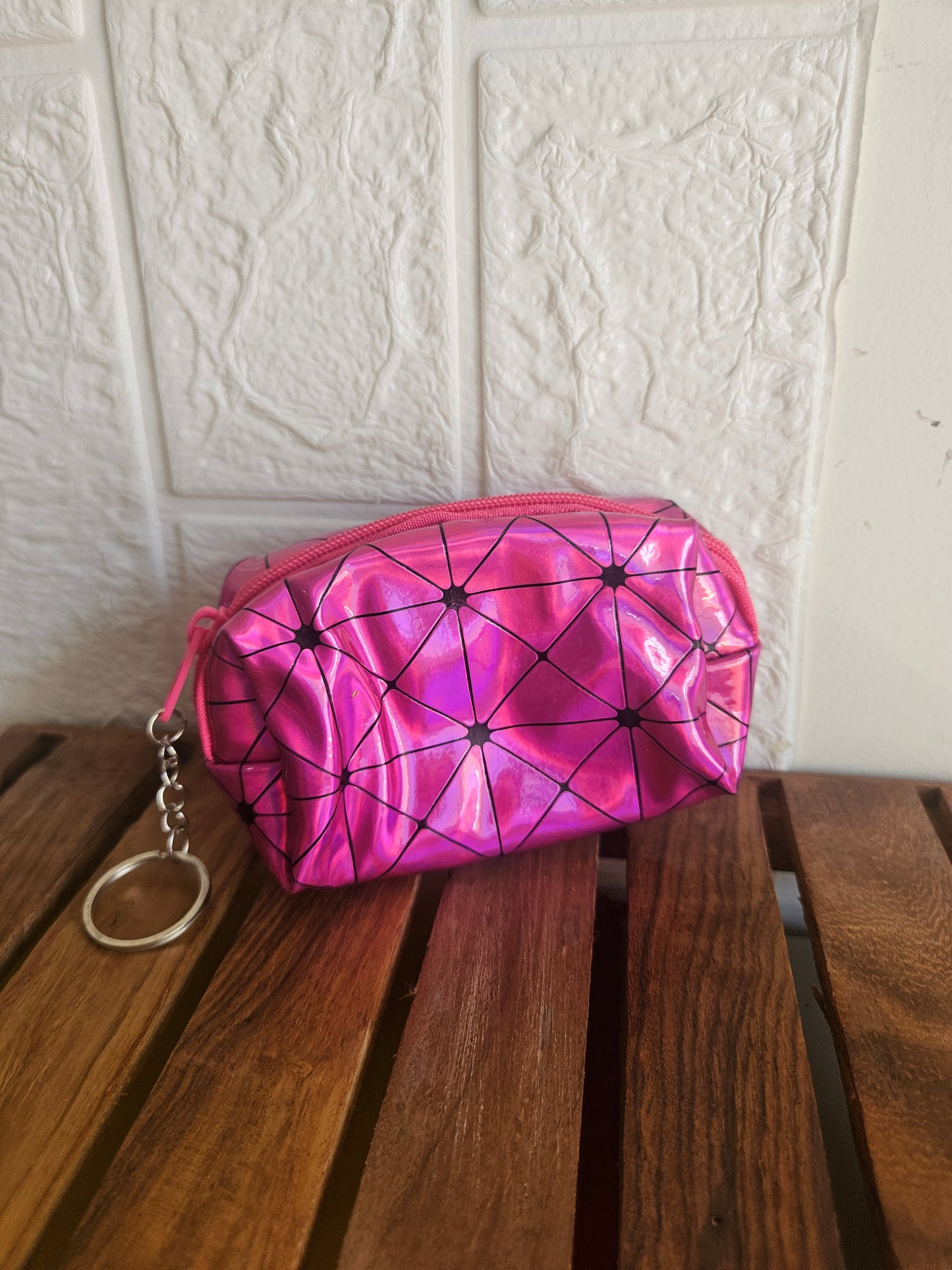 Holographic multipurpose pouch