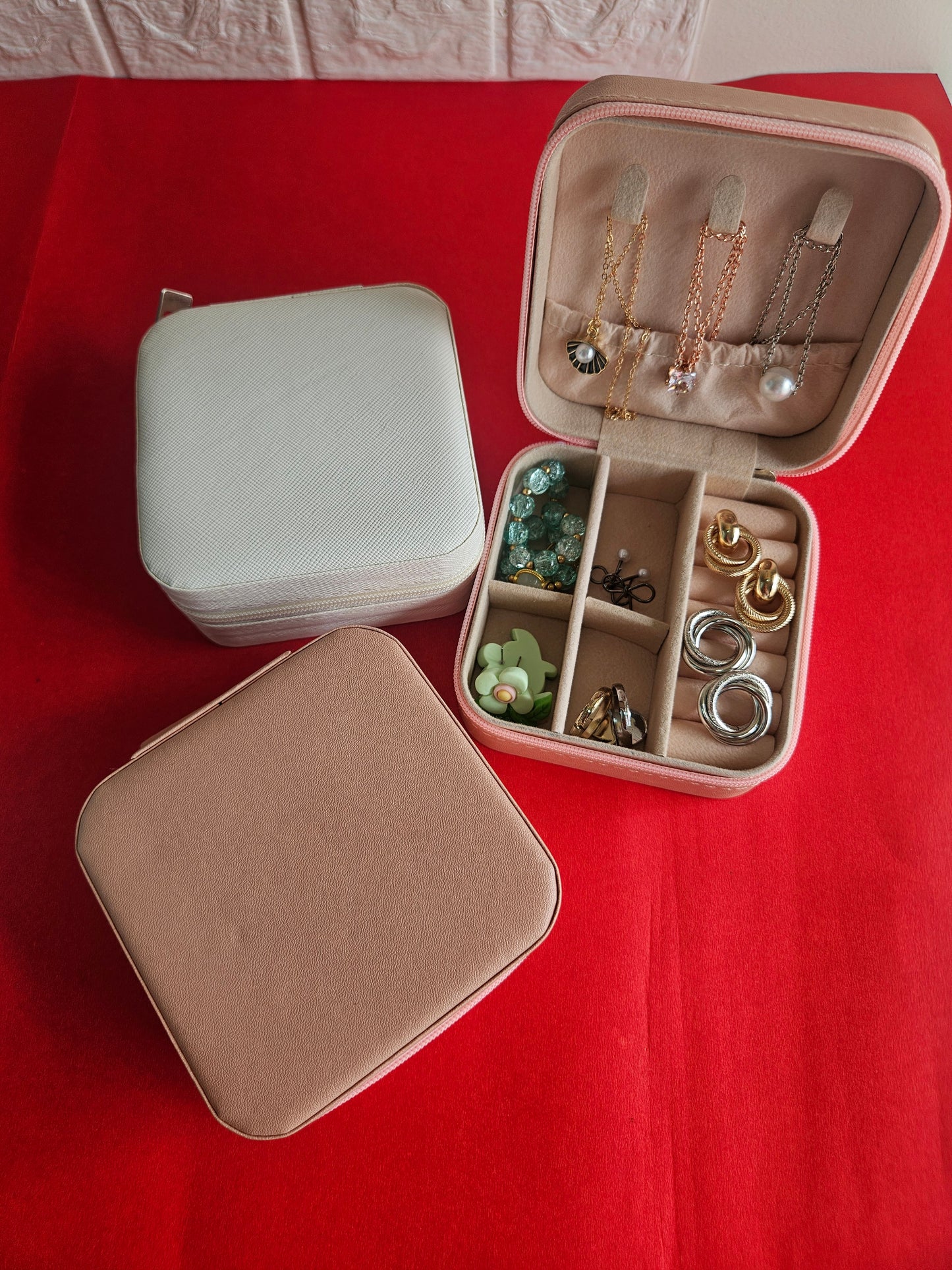 Jewellery organiser