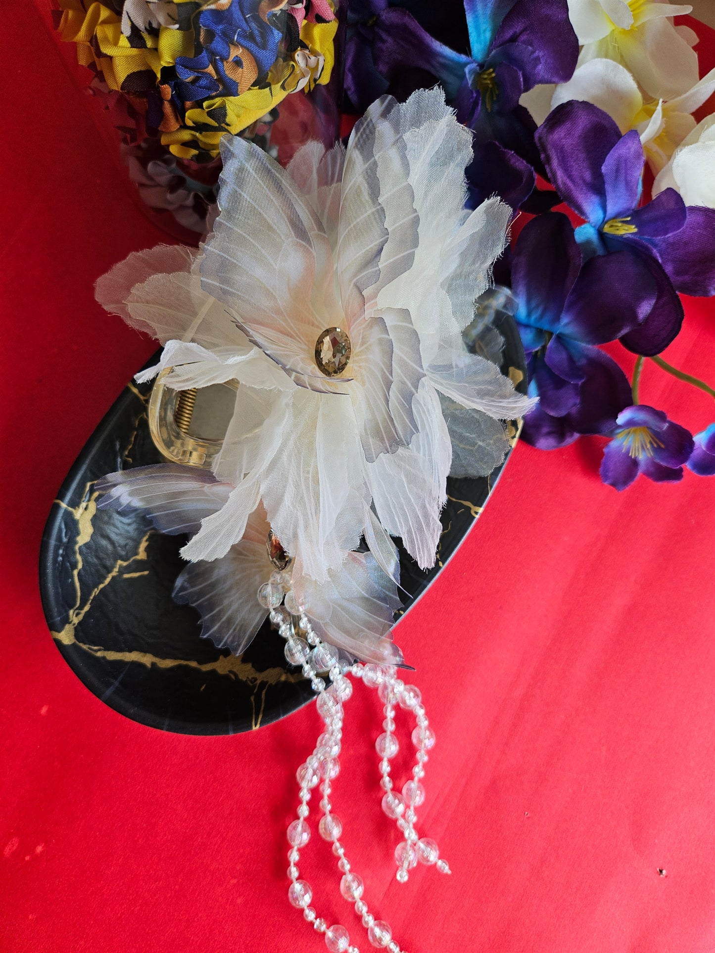 Double butterfly jumbo hanging claw