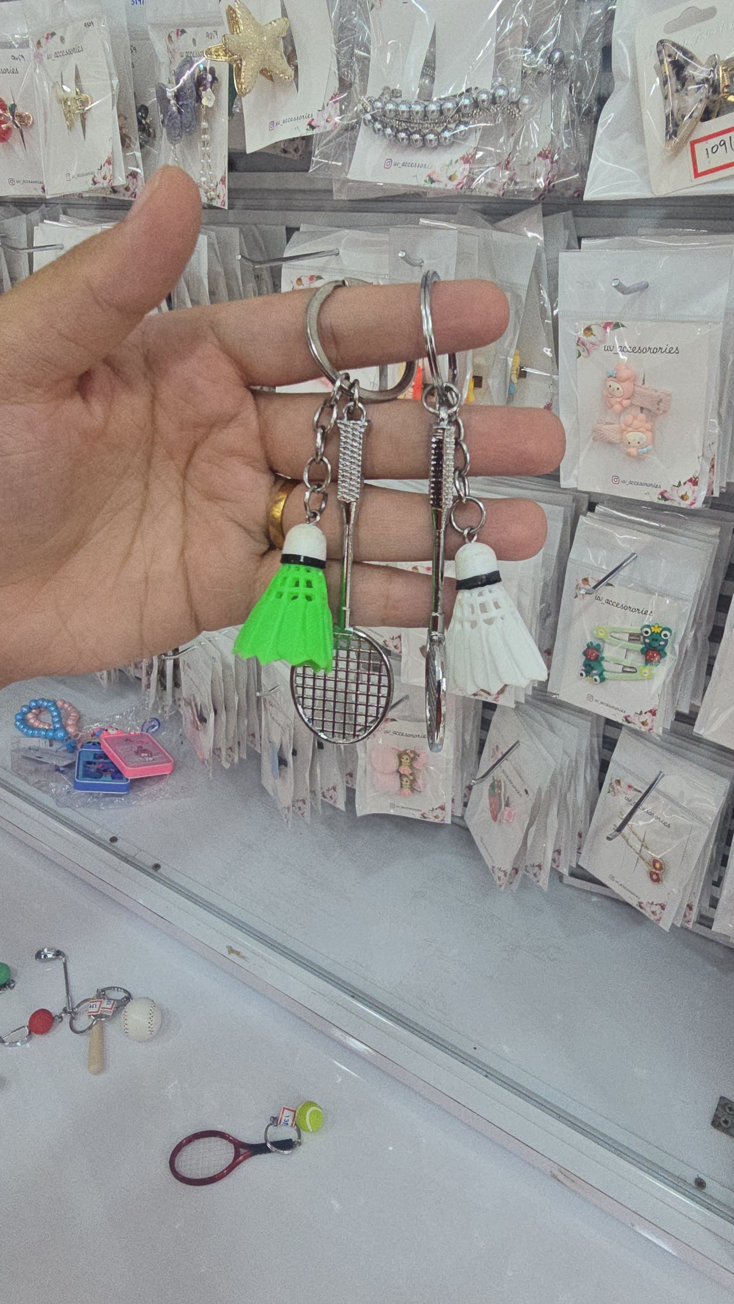 Shuttle keychain