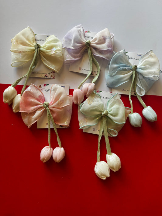 Organza tulip tail jumbo clips