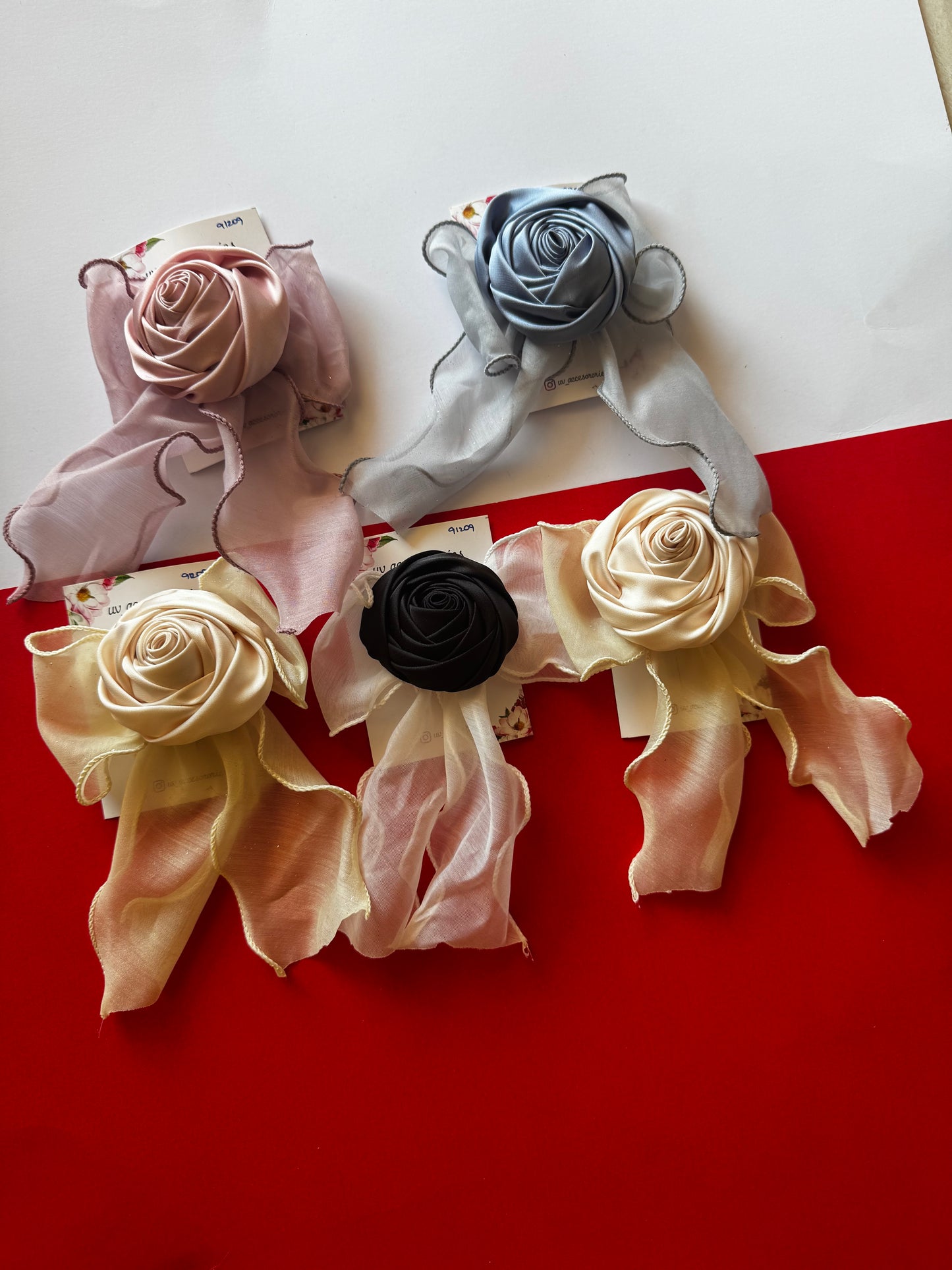 Rose organza tail jumbo clips