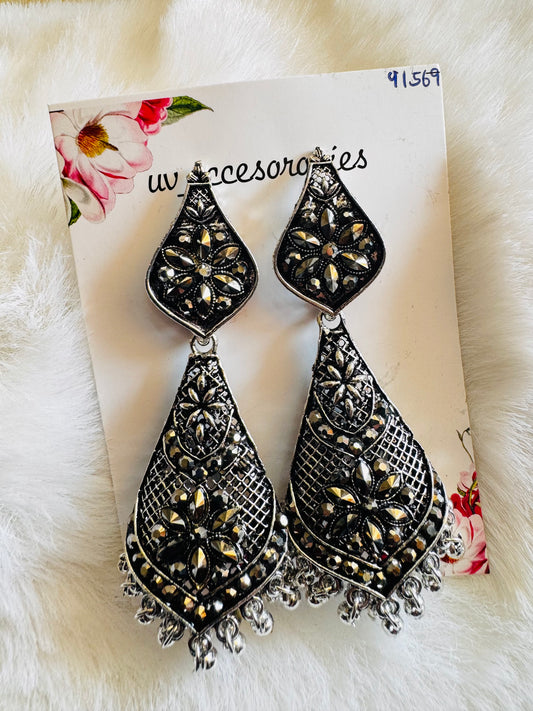 Heavy jhumkas