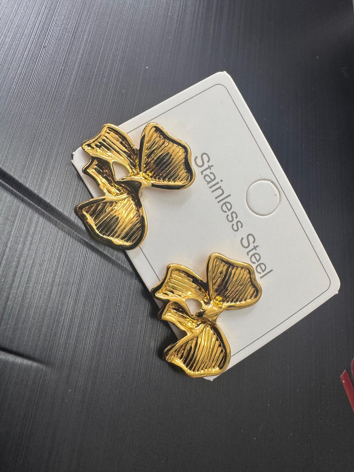 Anti tarnish bow studs