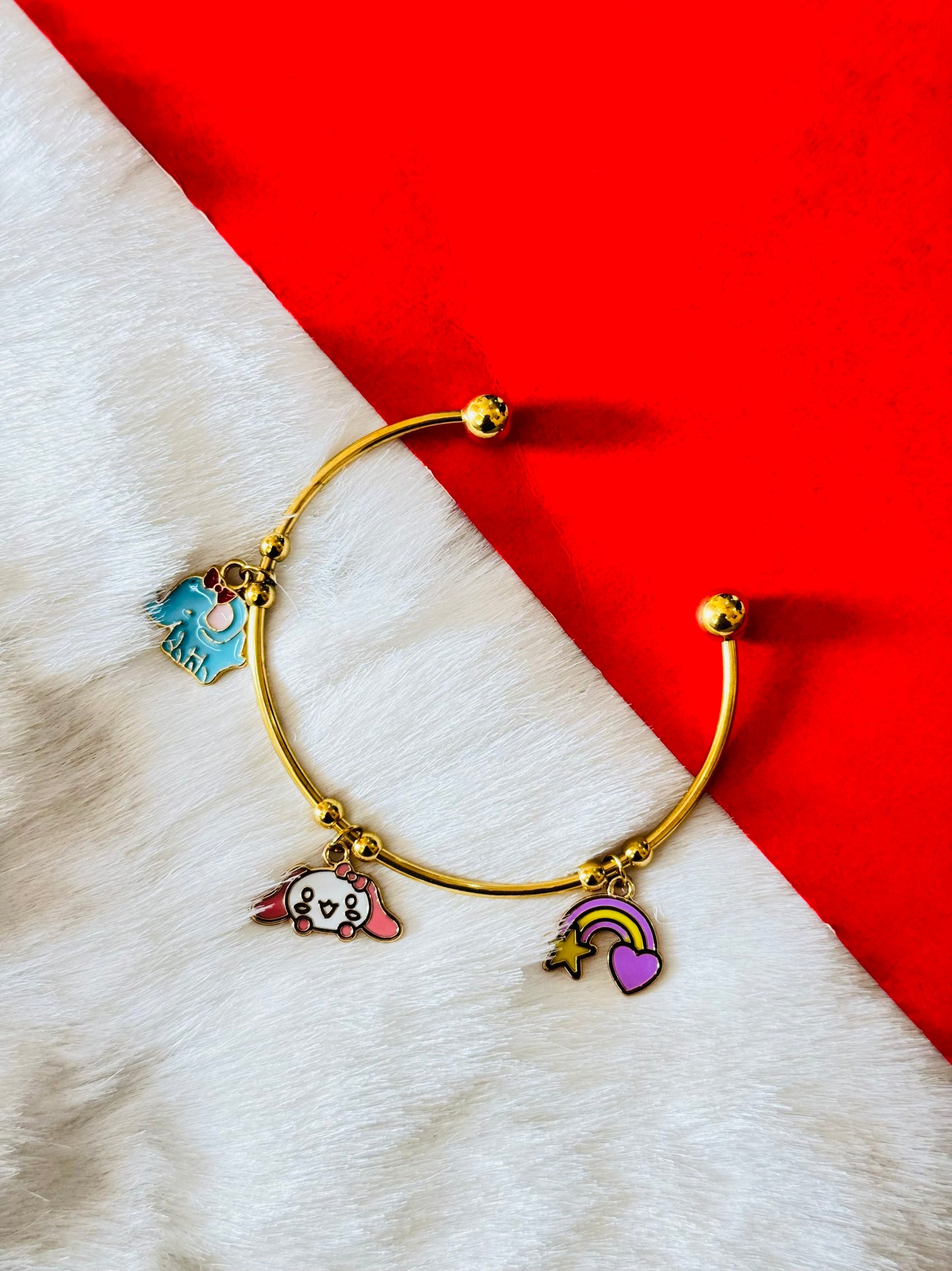 Adjustable charm kadas