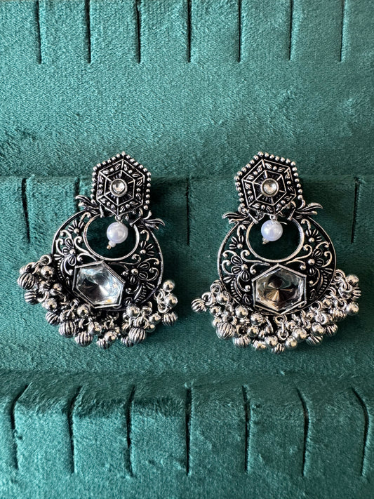 Kundan chandbalis