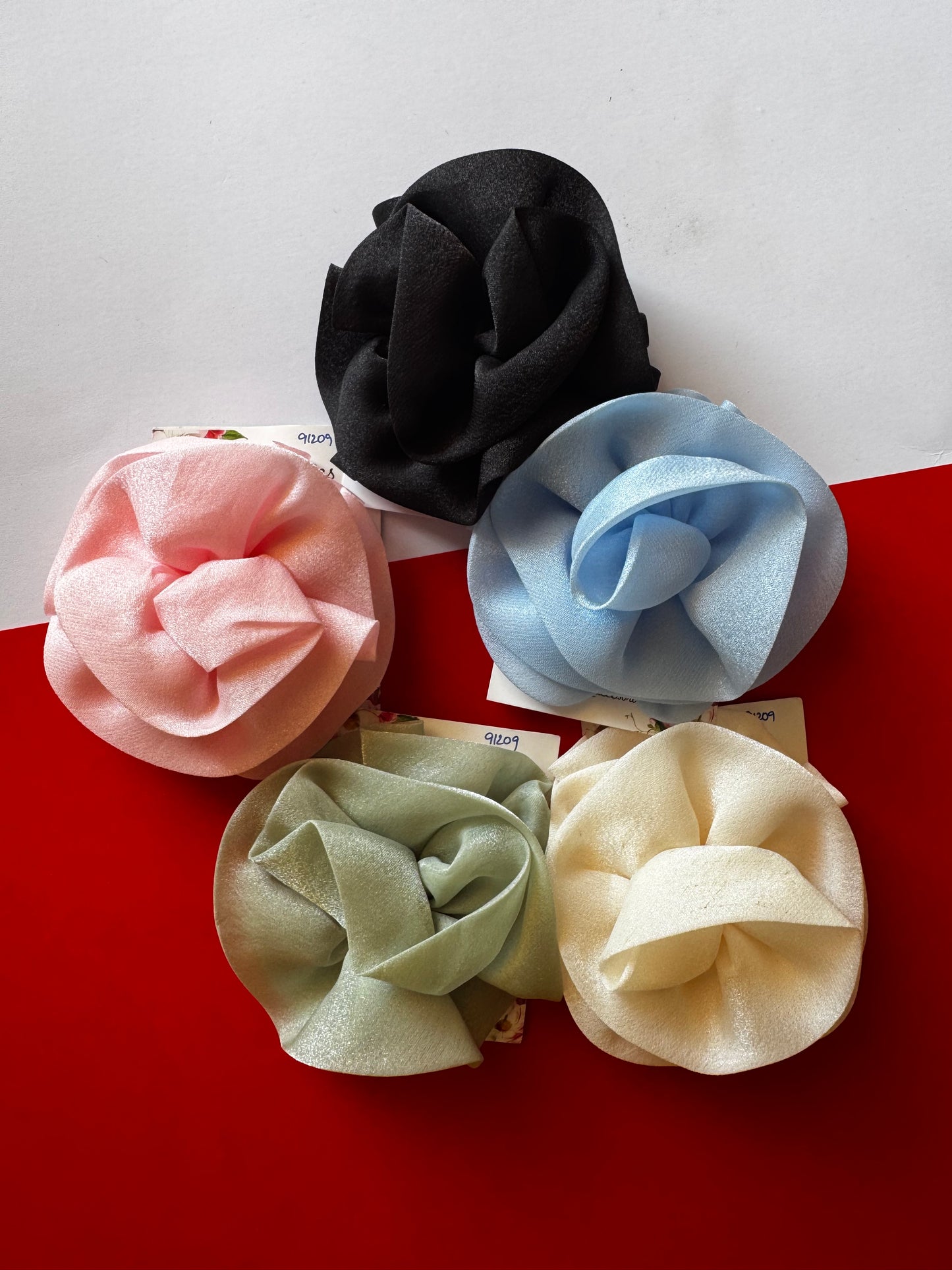 Organza silk jumbo clips