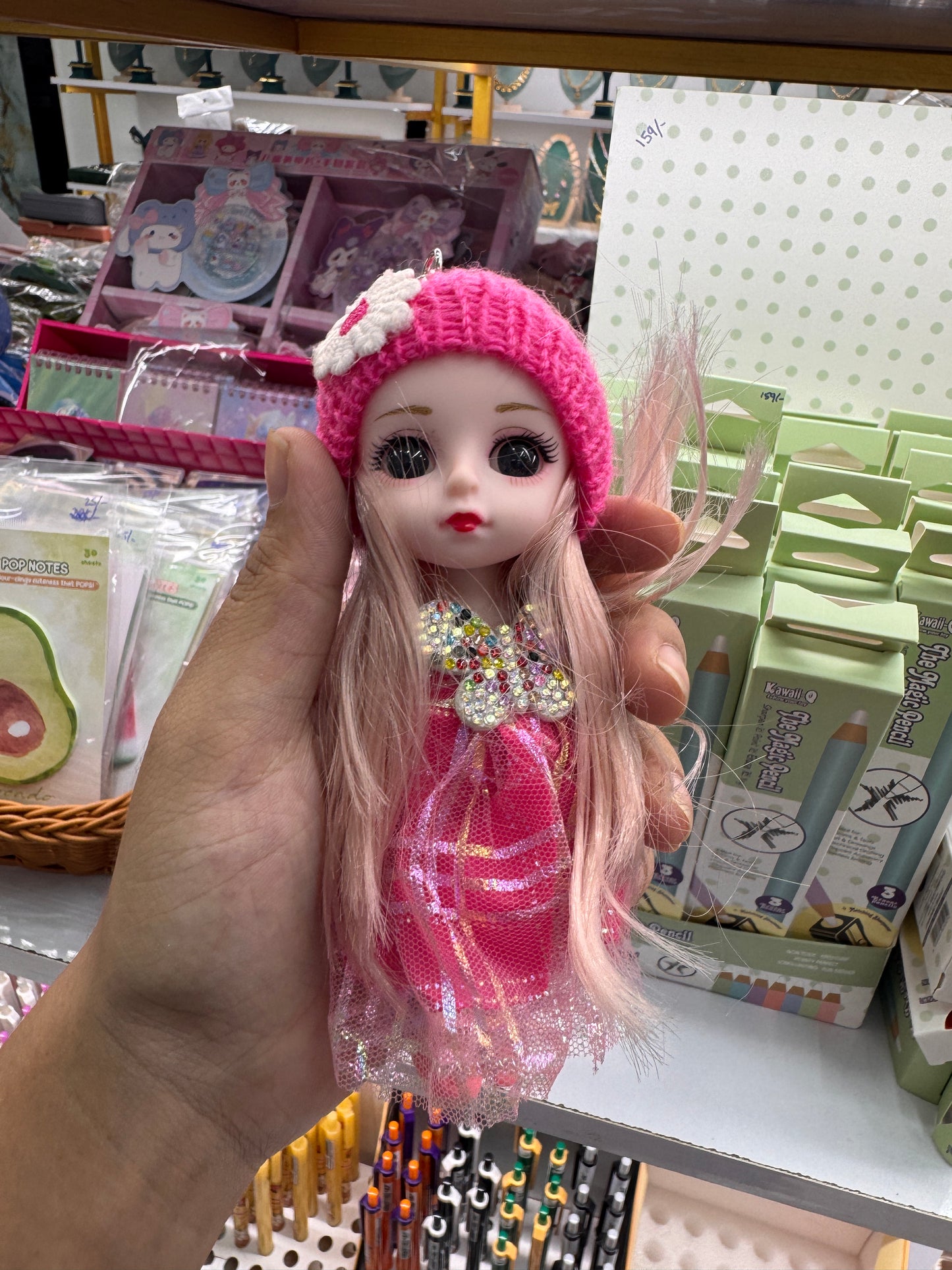 Movable doll keychain