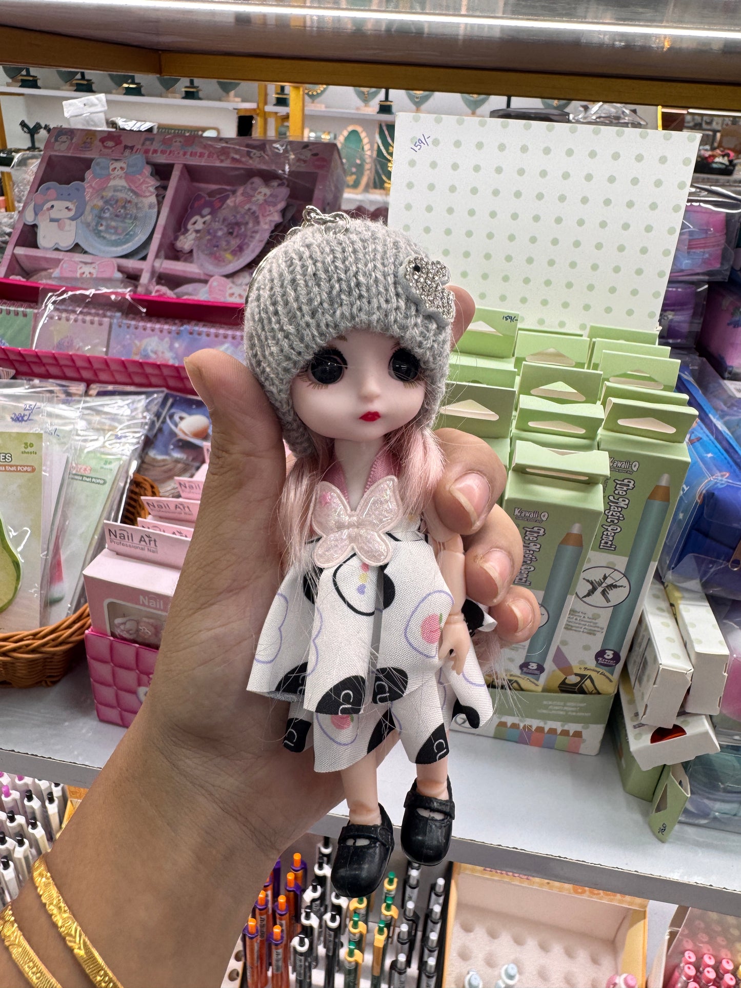 Movable doll keychain