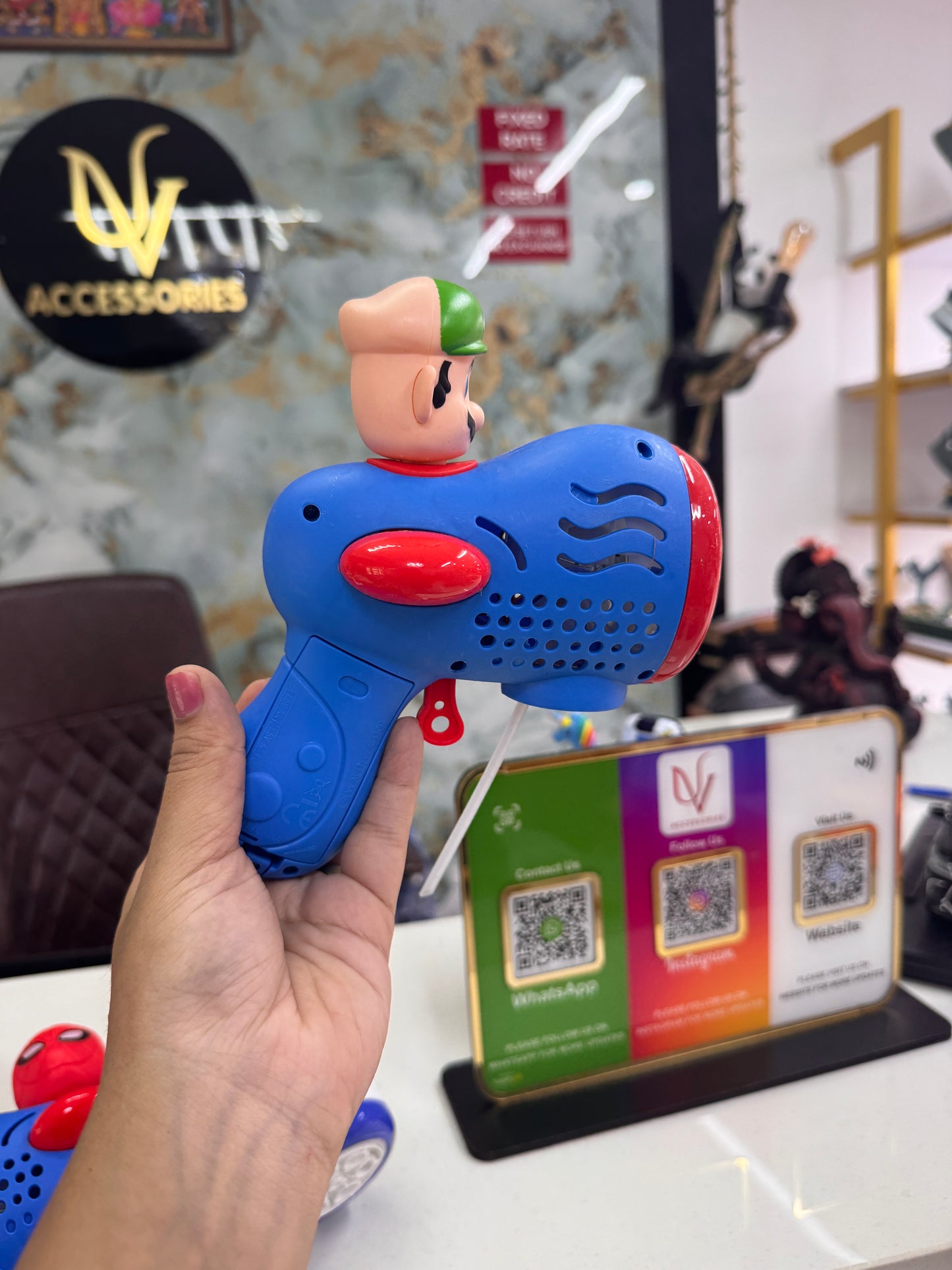 Character bubble gun