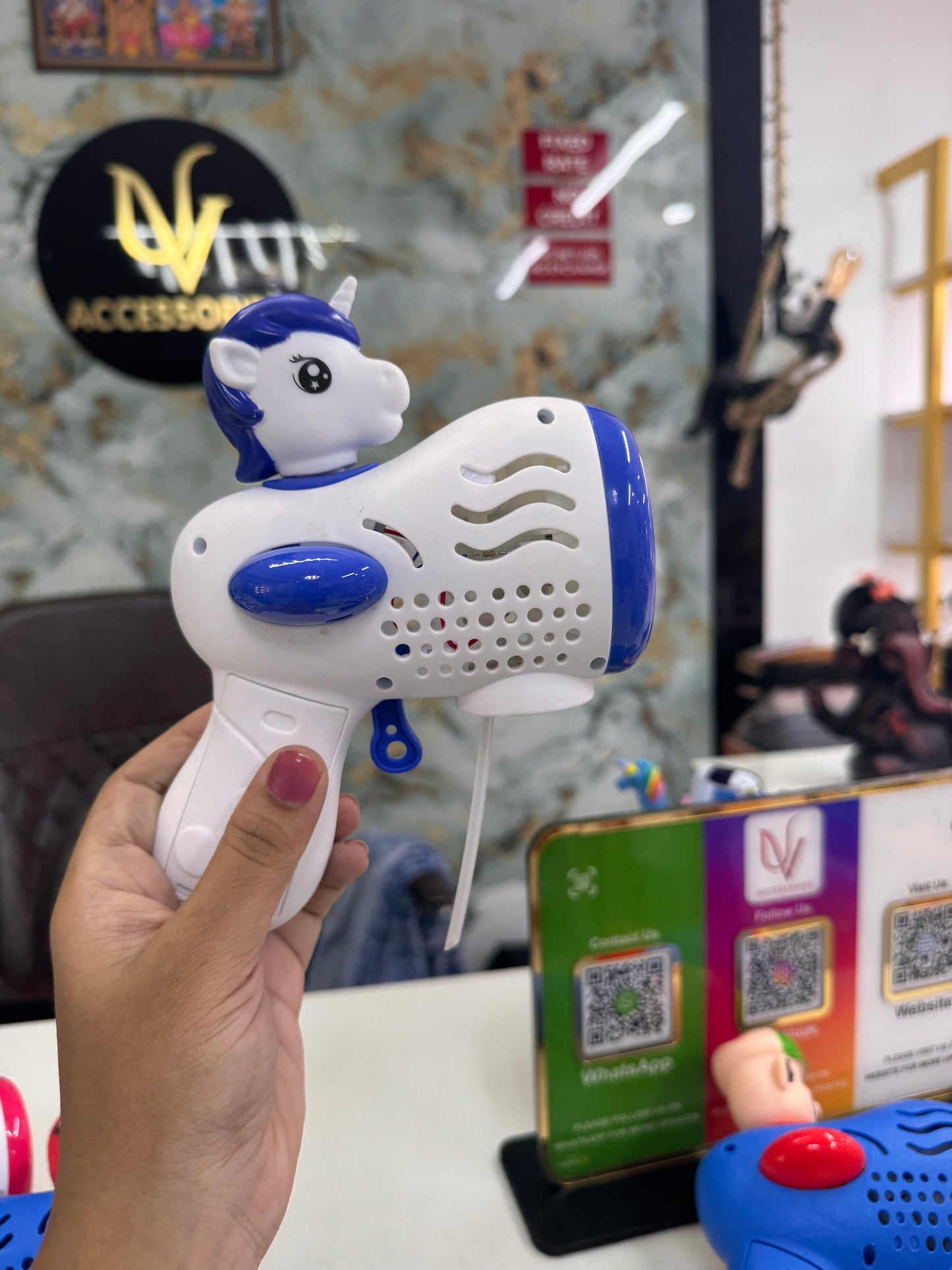 Character bubble gun