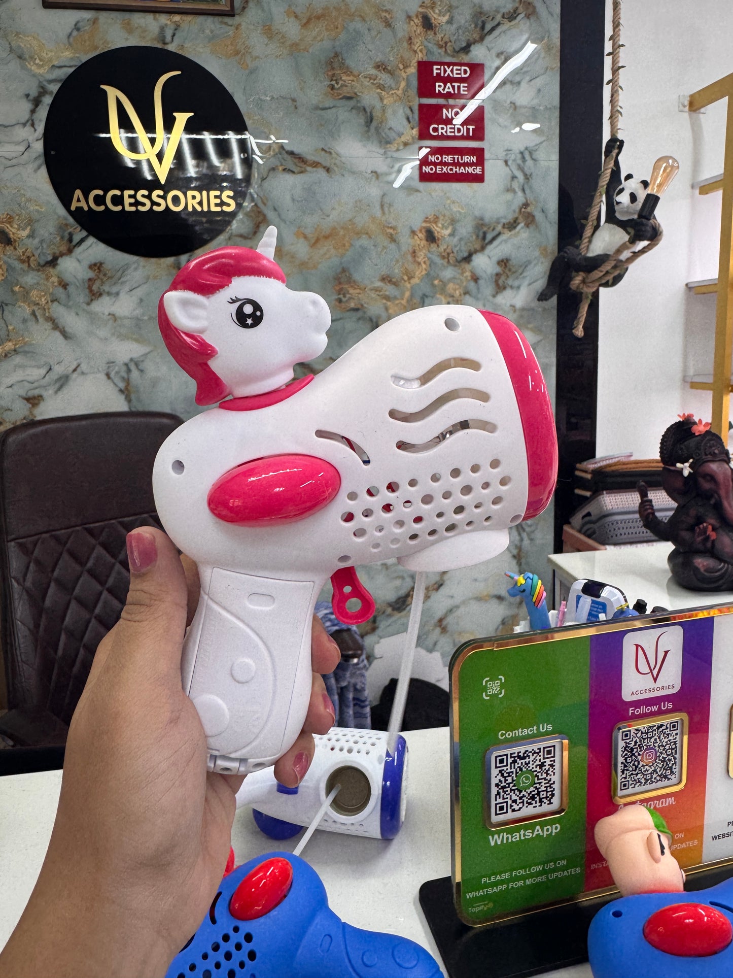 Character bubble gun