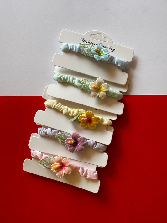 Mini flower scrunchies